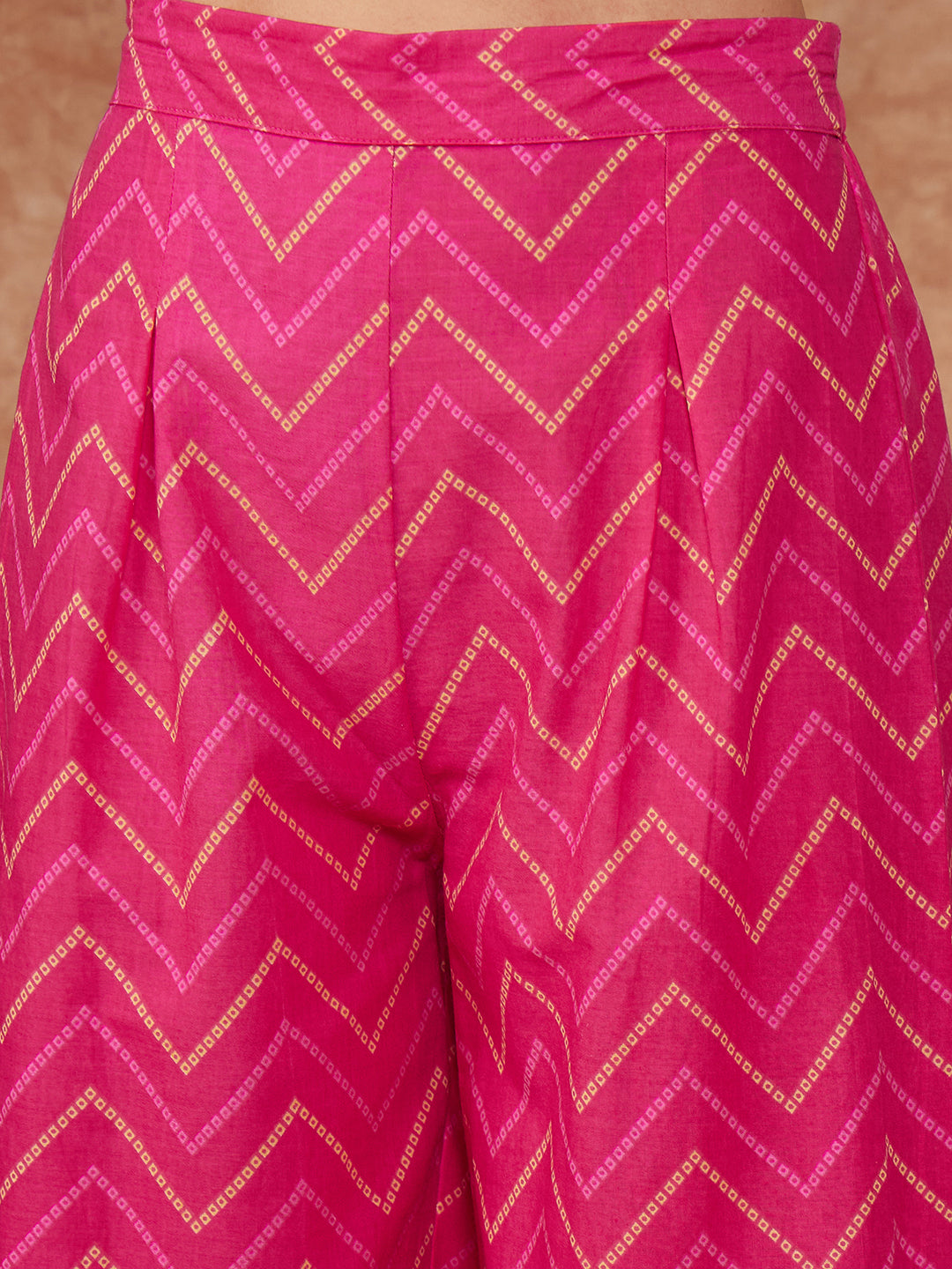 Fuchsia S Print Twisted Neckline Kurta Pant Set