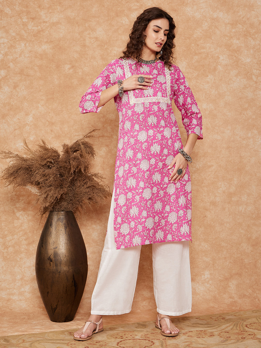 Pink White Floral Square Lace Work Straight Kurta