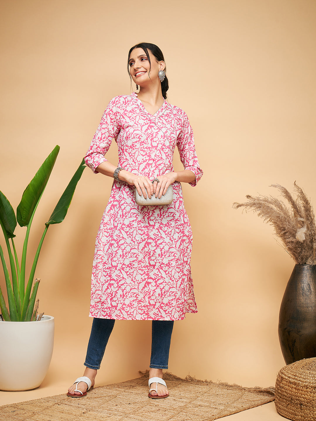 PINK FOIL WHITE PRINT ANGRAKHA STRIGHT KURTA
