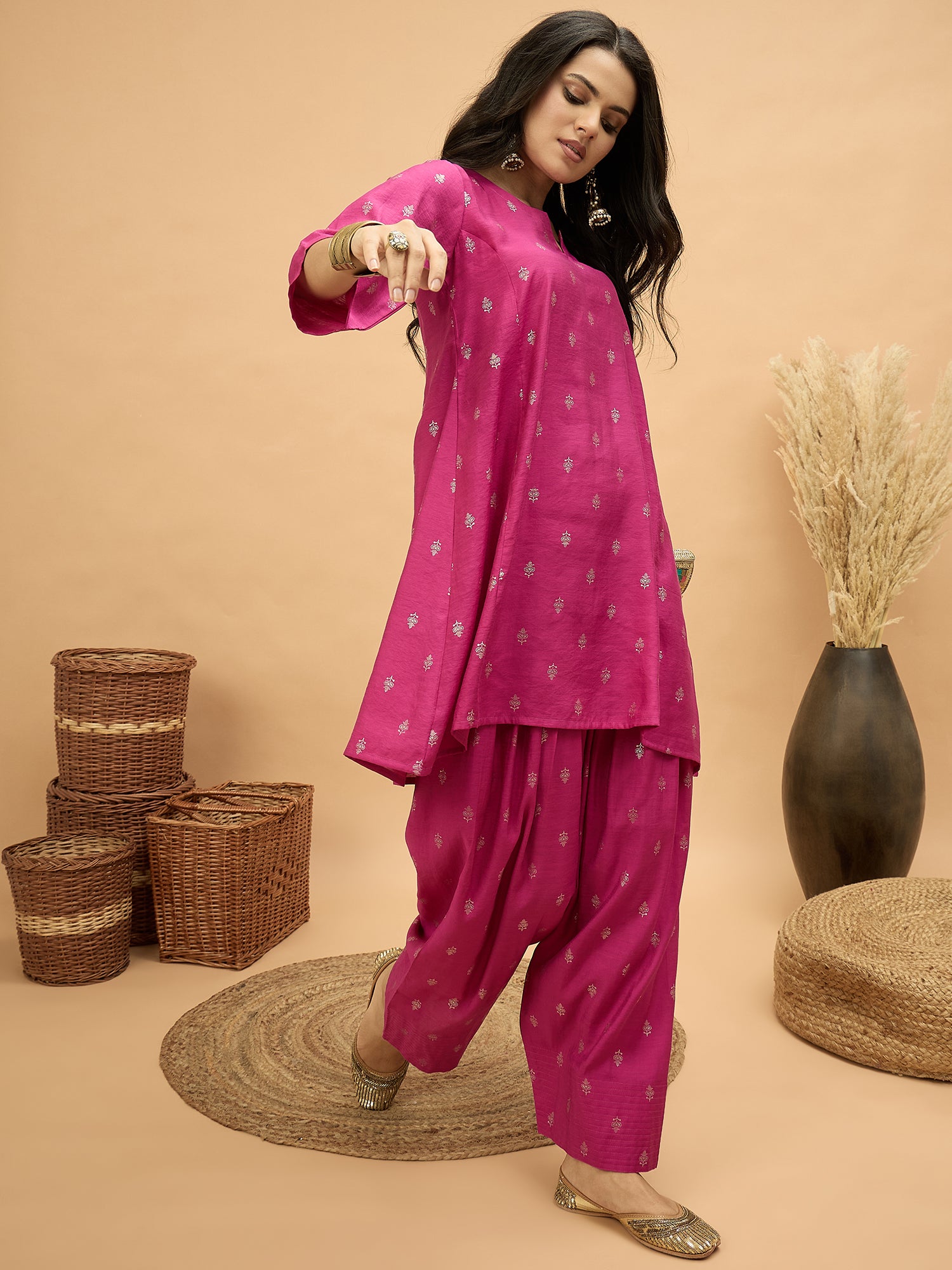 Magenta Foil Pplm Kurti Salwar Set (To be dispatched in 7 -10 days)