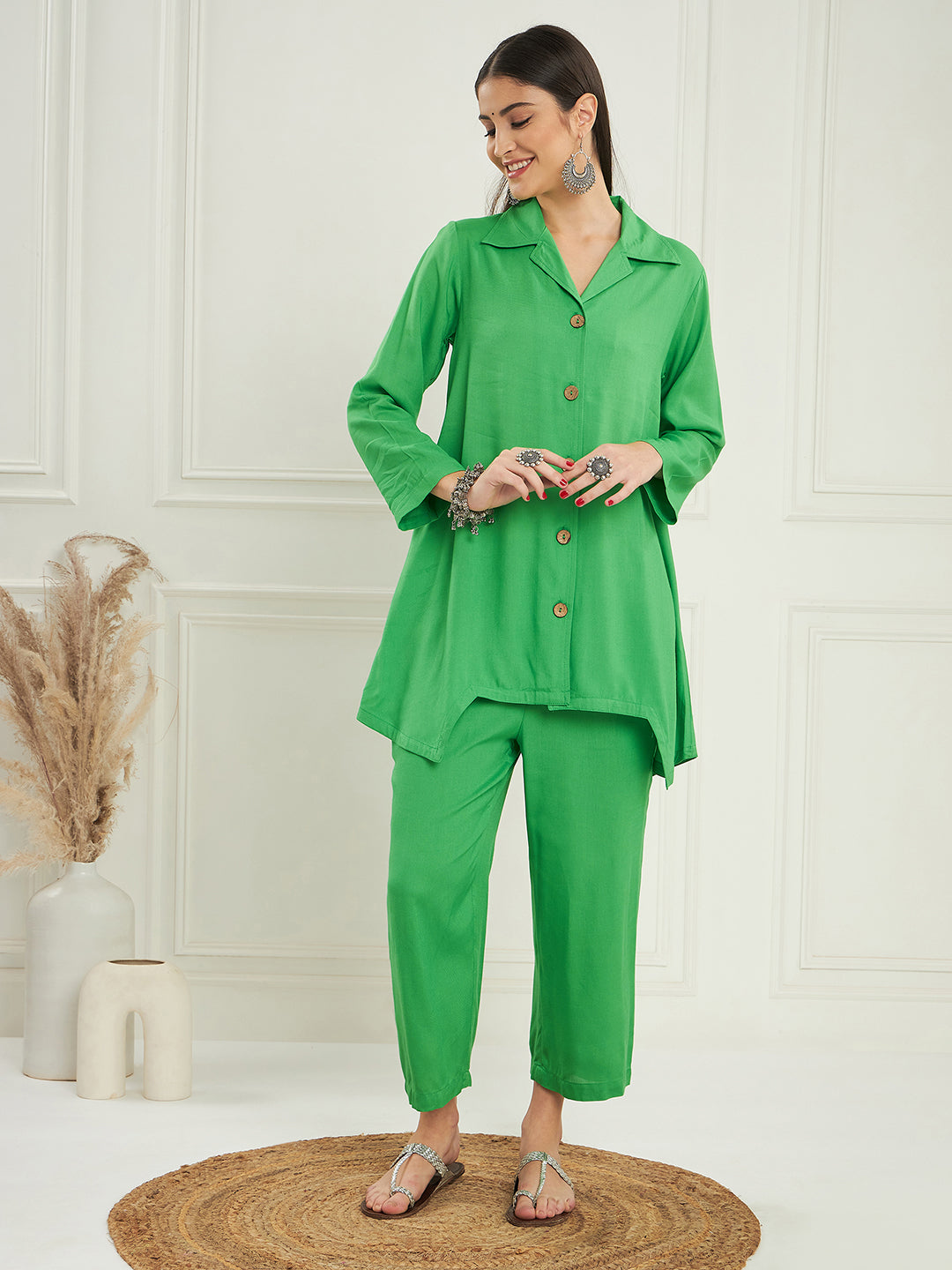 Parrot Green Solid Blazer Kurta Naroow Pant Set
