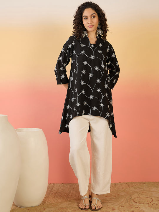 BLACK EMBROIDERY MANDARIN WHITE SET