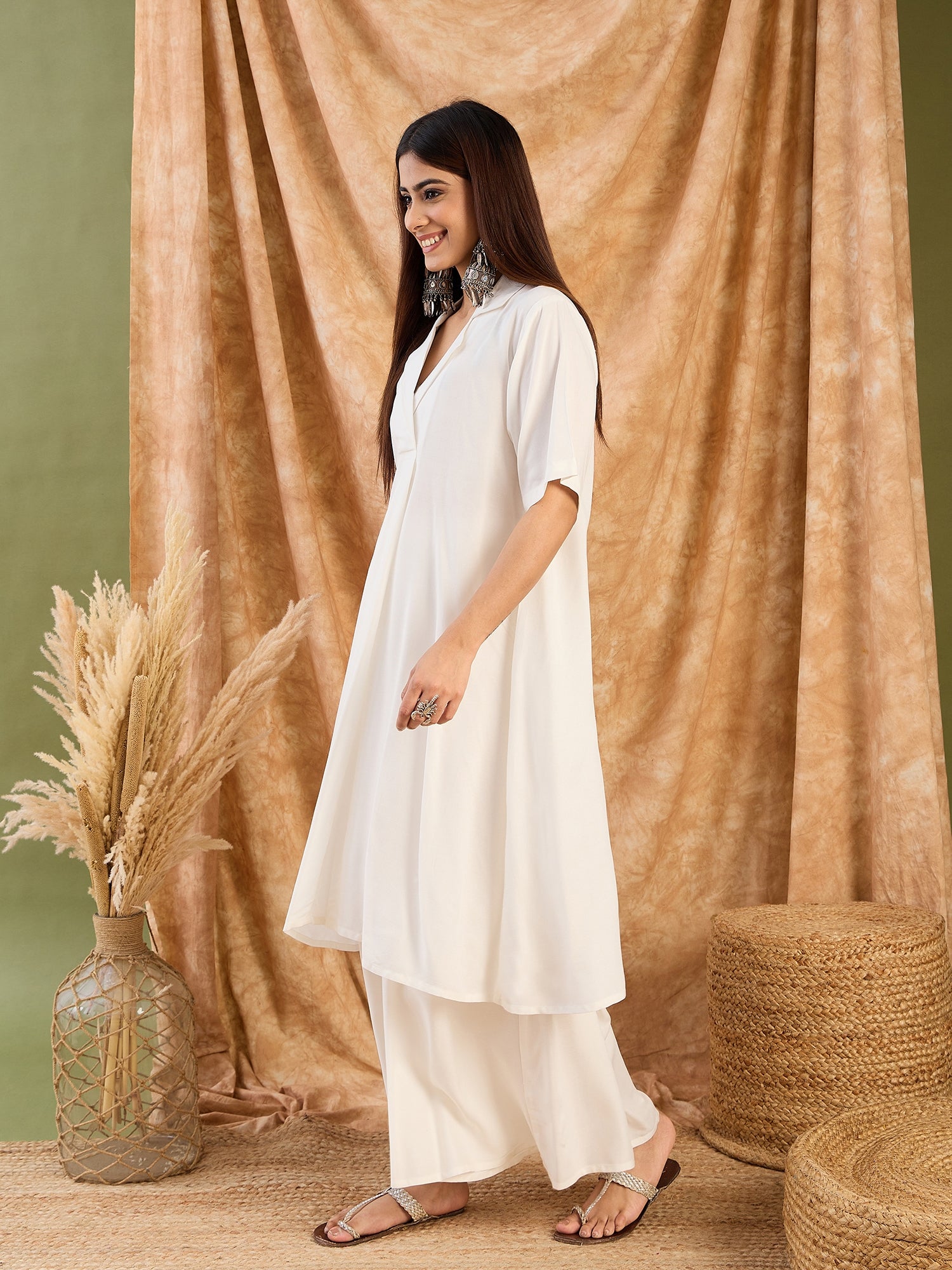 White Collar Neck Kurta Set