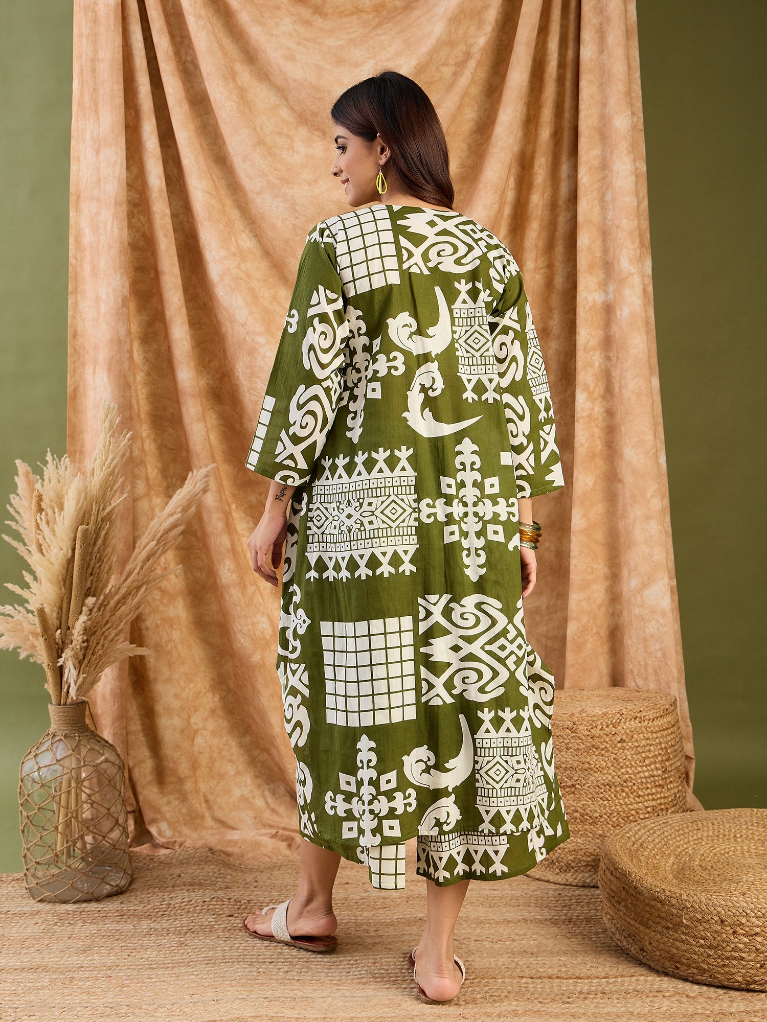 Olive White V Neck Neck Kurta Set