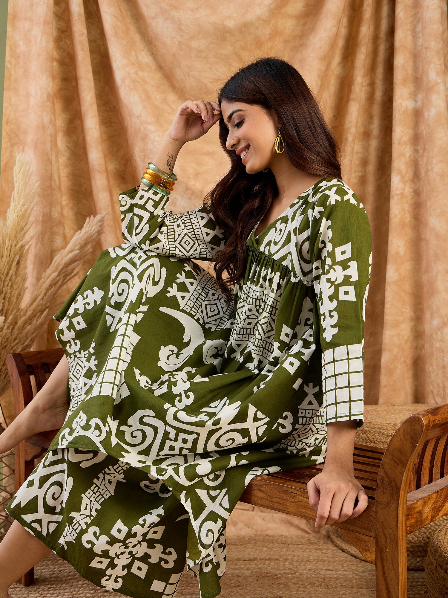 Olive White V Neck Neck Kurta Set