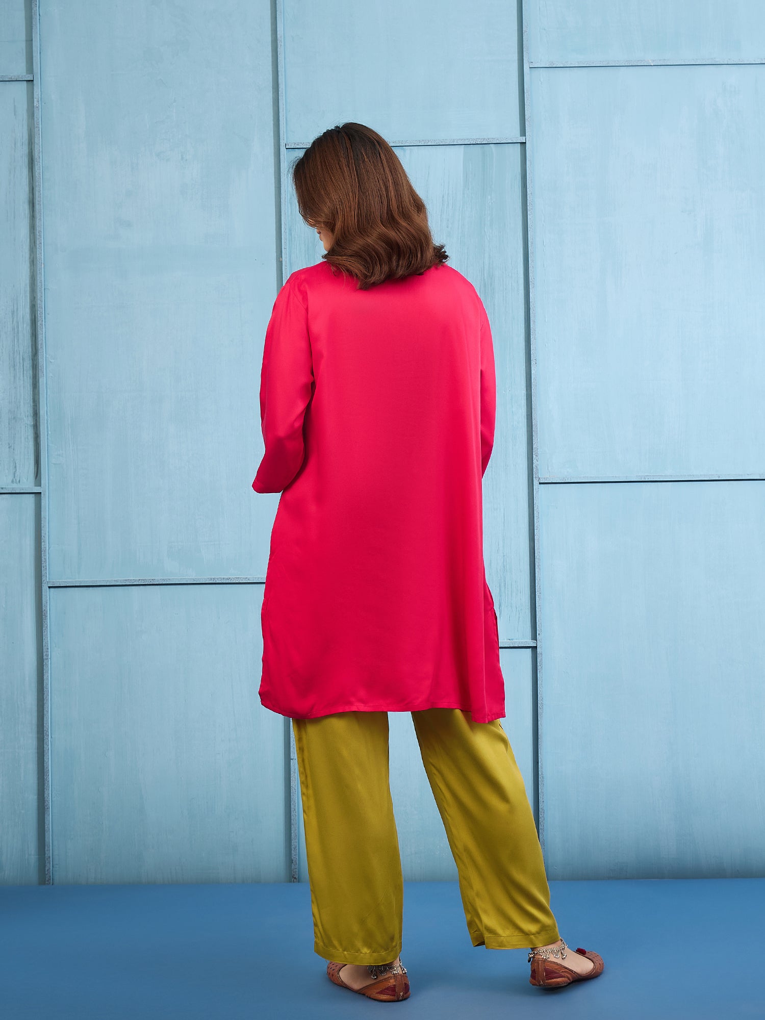 Pink V-Neck Kurta With Olive Pant Set