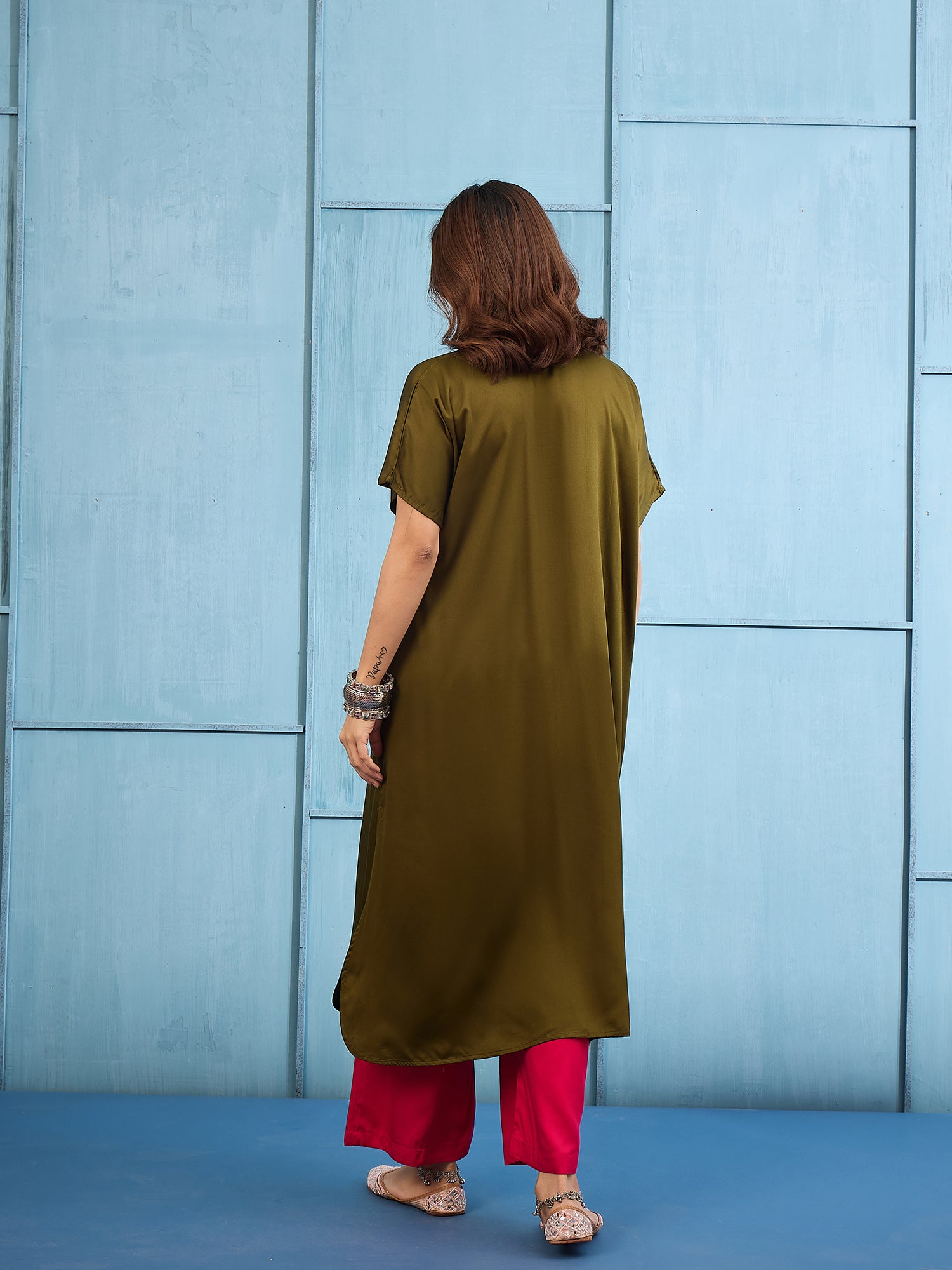 Green Longline Kurta Pant Set (To be dispatched in 7 -10 days)