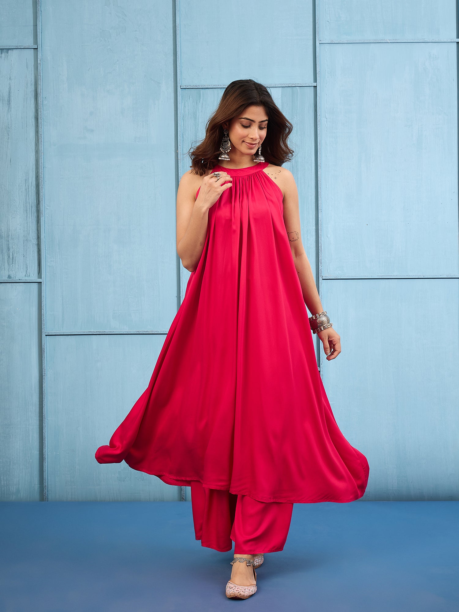 Pink Halter-Neck Matching Palazzo