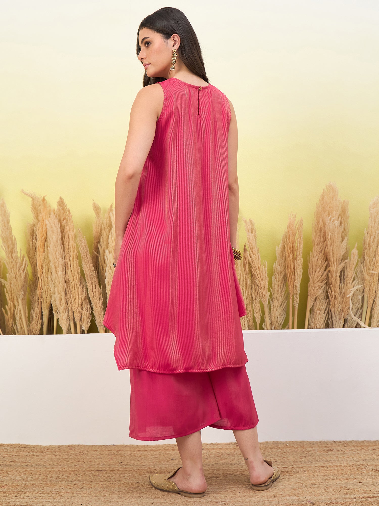 Pink Round Neck Kurta Short Palazzo Set (To be dispatched in 7 -10 days)