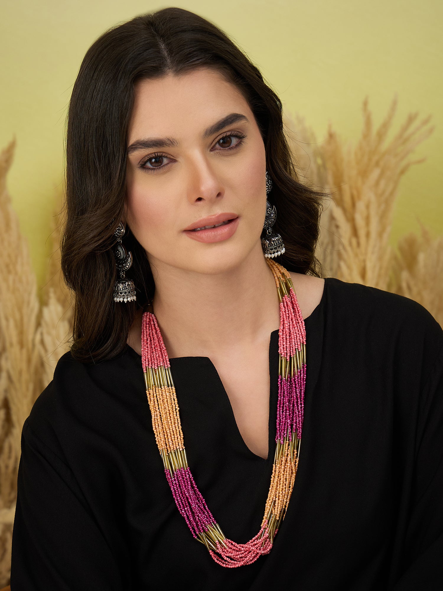 Black Short Kurti Red Solid Balloon Pant Set