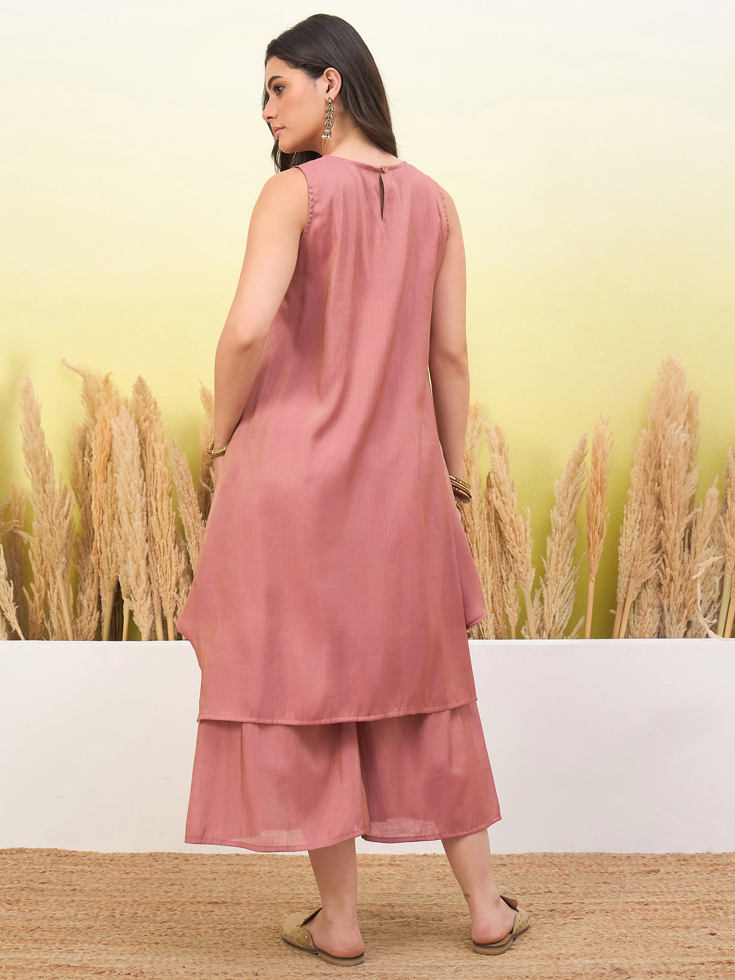 Coral Roundk Neck Kurta Short Palazzo Set (To be dispatched in 7 -10 days)