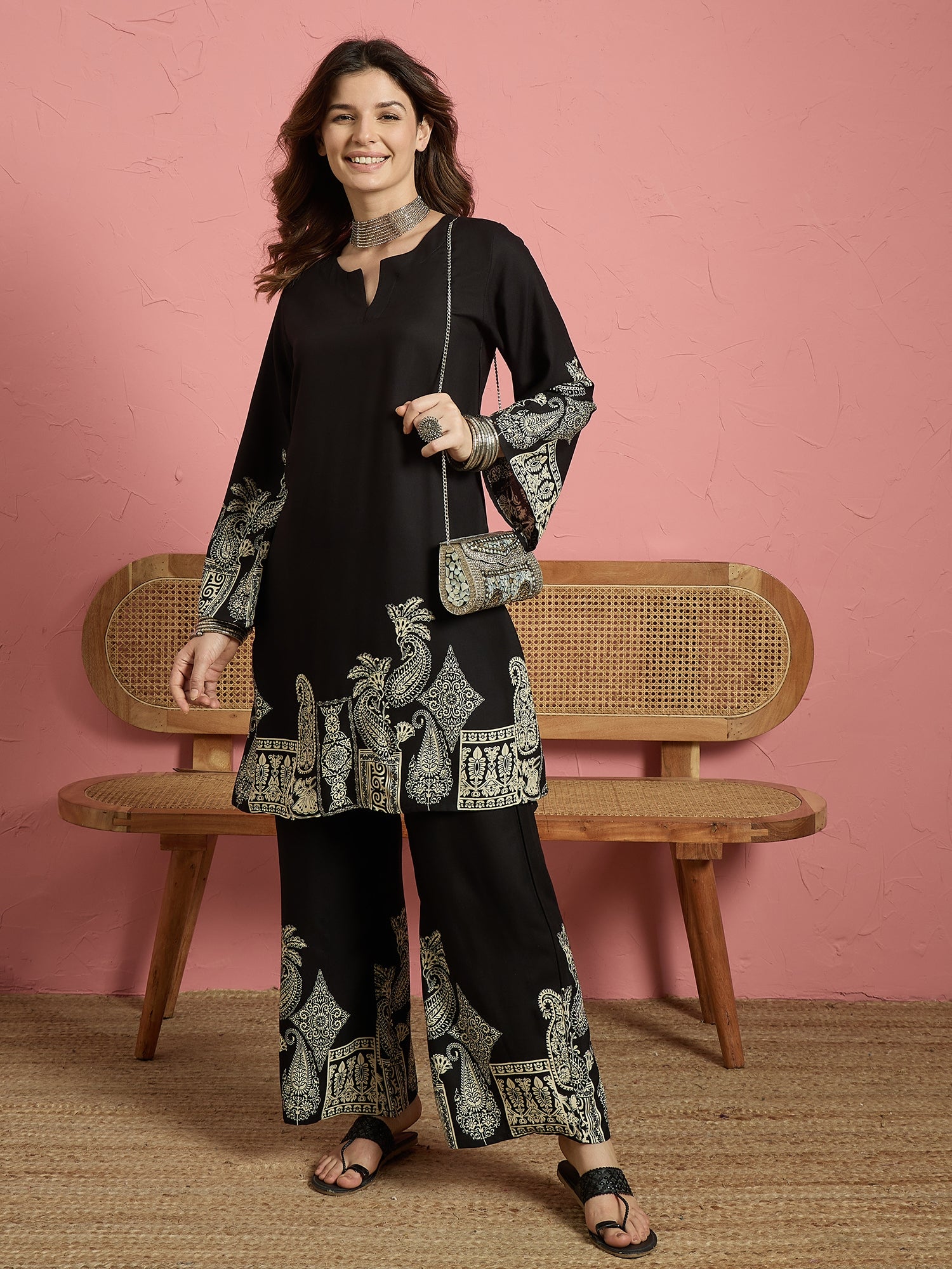 Black Solid Border Long Sleeve Kurta Set (To be dispatched in 7 -10 days)