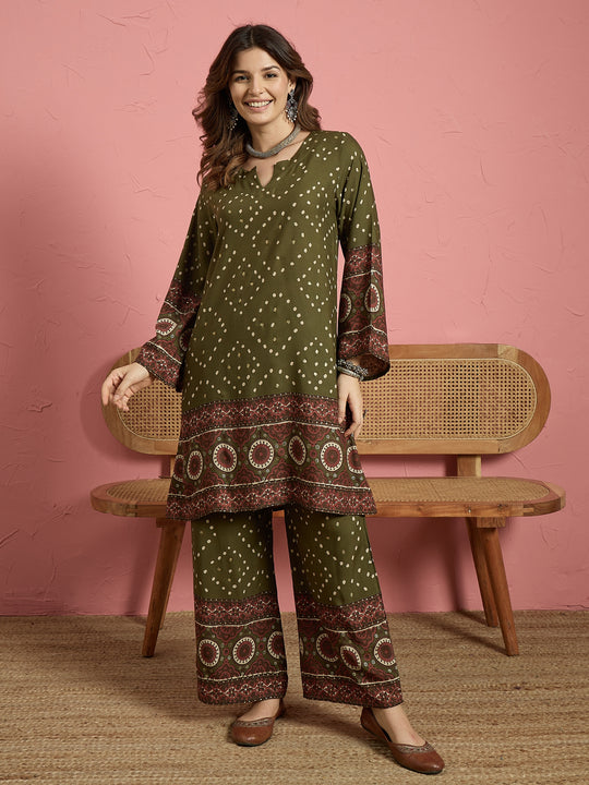 Green Dot Border Long Sleeve Kurta Set (To be dispatched in 7 -10 days)