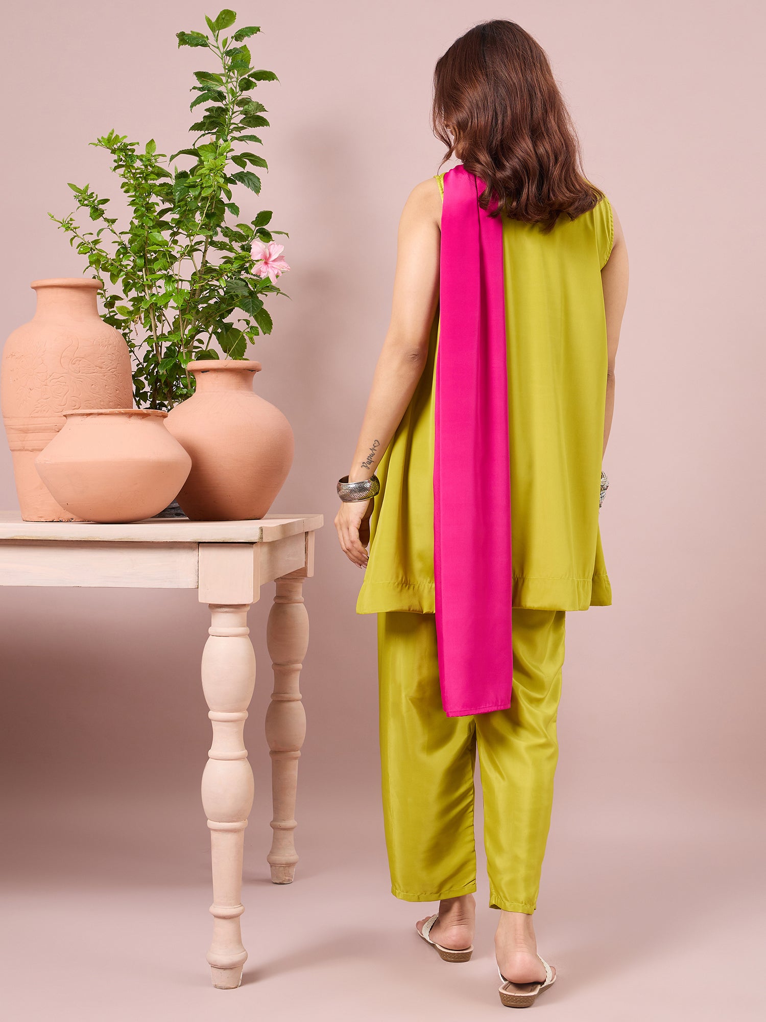 Lime Crepe Coord Magenta Stole Set (To be dispatched in 7 -10 days)
