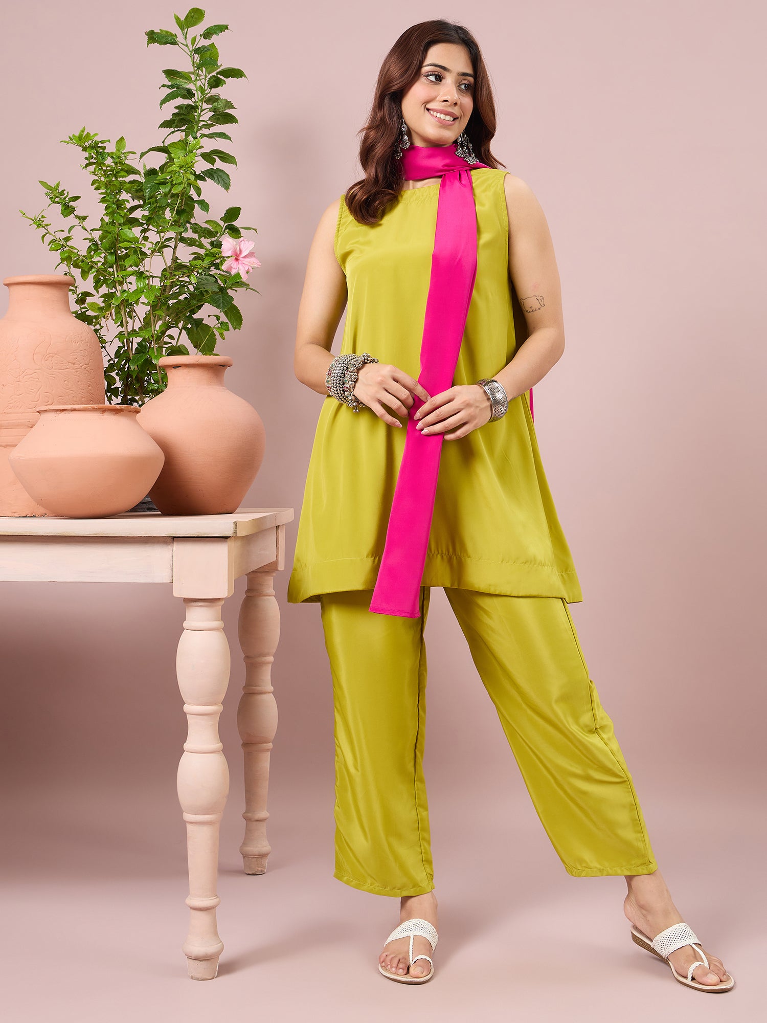 Lime Crepe Coord Magenta Stole Set (To be dispatched in 7 -10 days)
