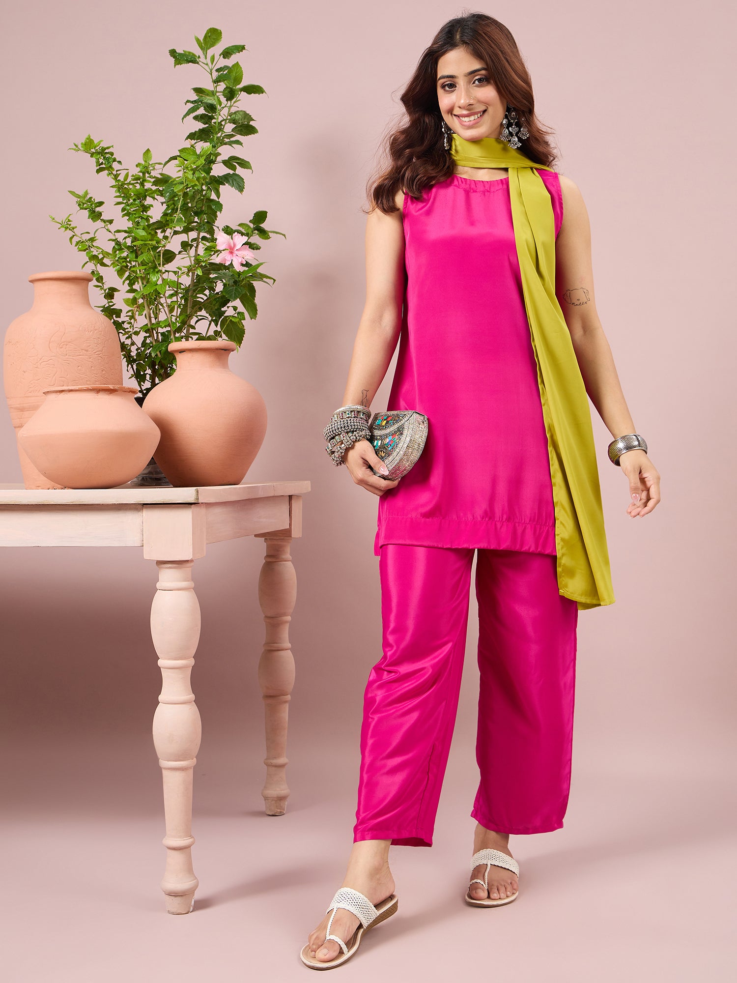 Magenta Crepe Coord Lime Stole Set (To be dispatched in 7 -10 days)