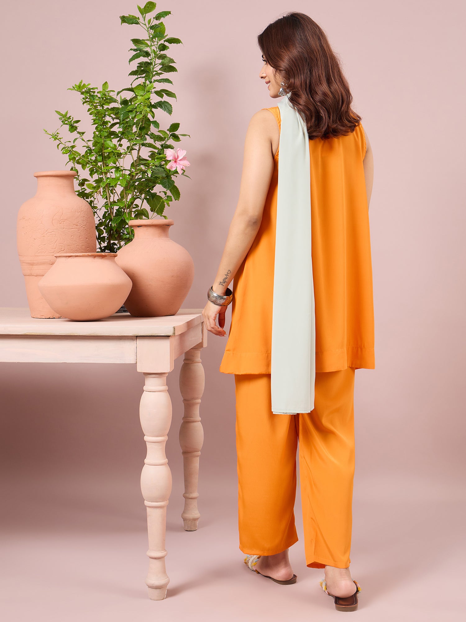 Orange Crepe Coord Mint Stole Set (To be dispatched in 7 -10 days)