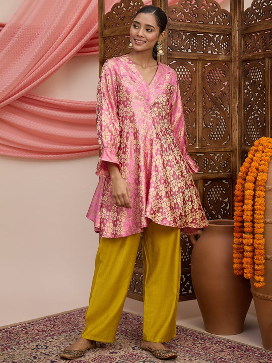 pink Kurta Yellow Pant Set (To be dispatched in 7 -10 days)