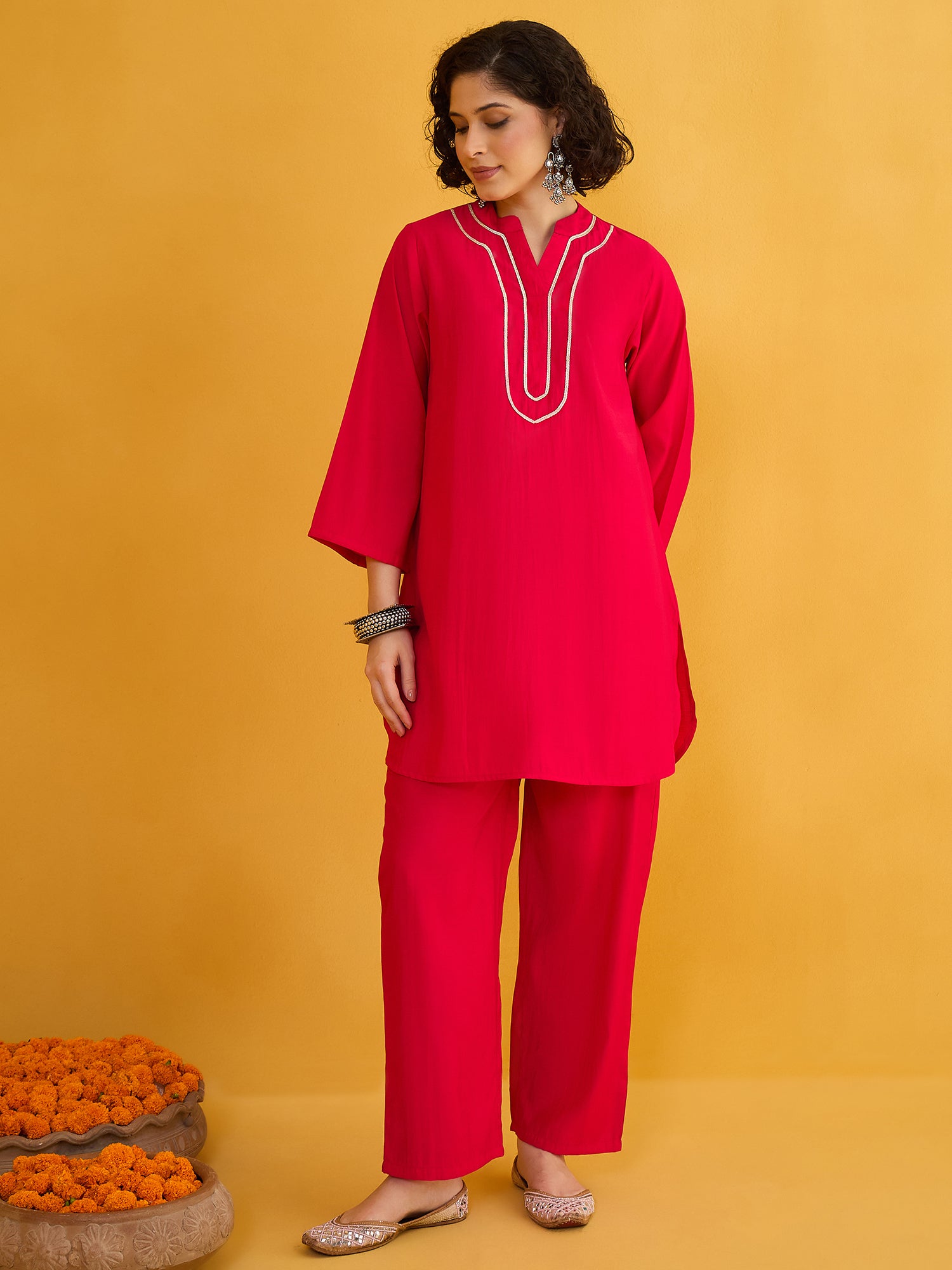 Gulabi Noor Kurta Pant Set (To be dispatched in 7 -10 days)
