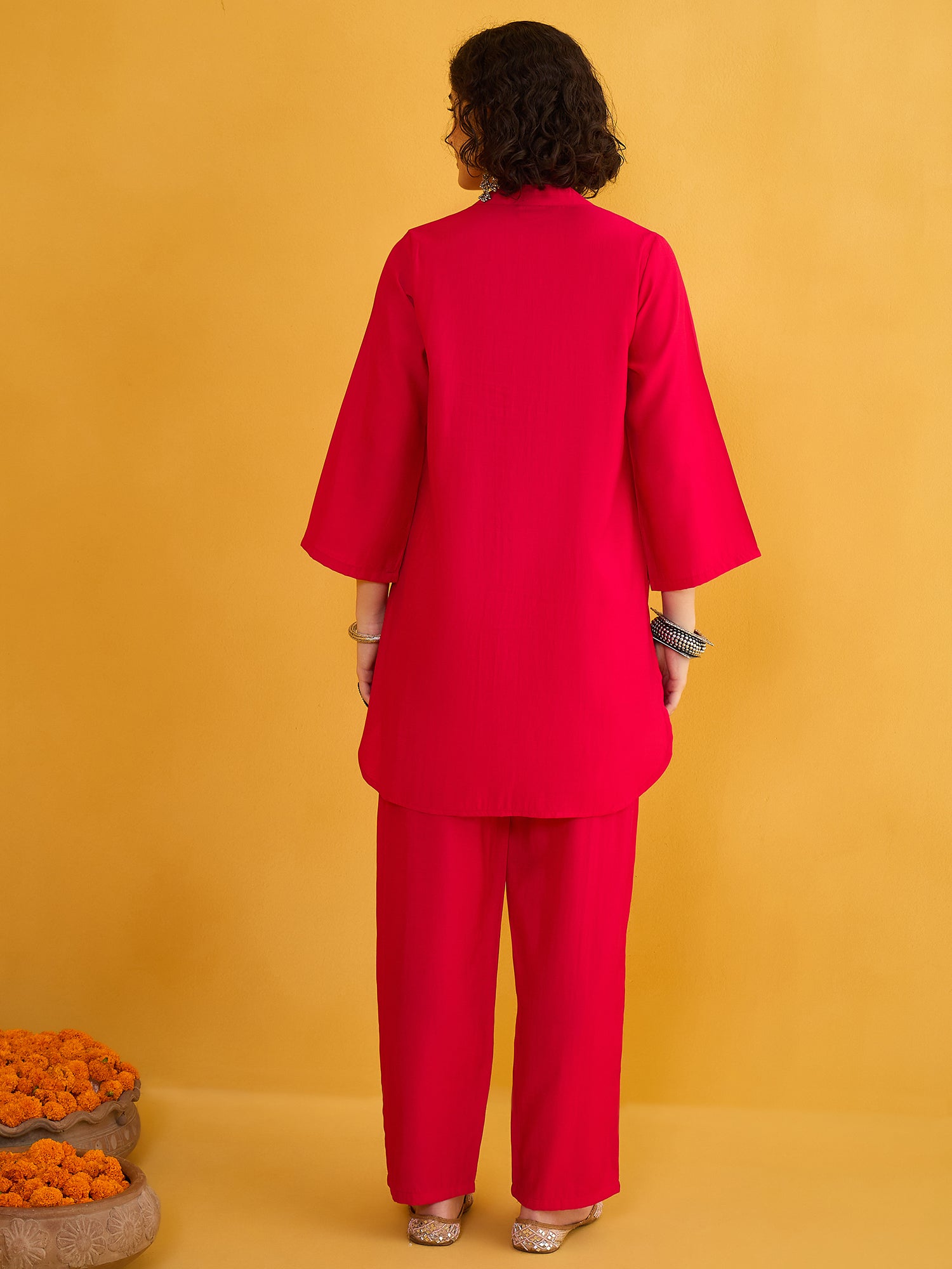 Gulabi Noor Kurta Pant Set (To be dispatched in 7 -10 days)