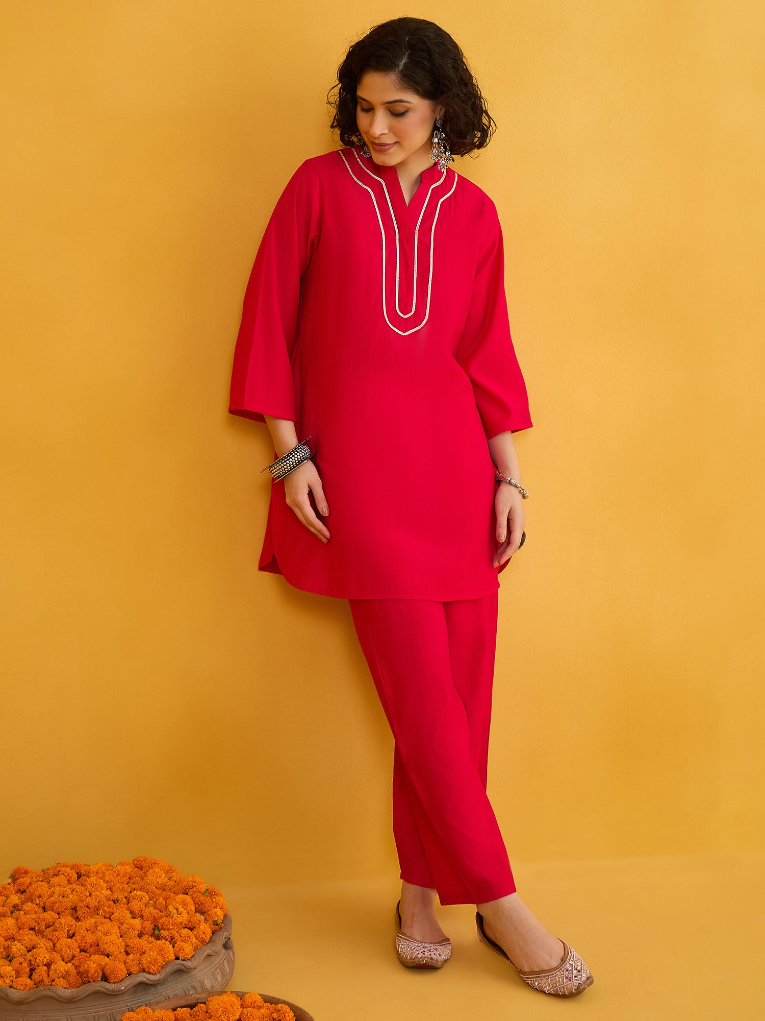 Gulabi Noor Kurta Pant Set (To be dispatched in 7 -10 days)