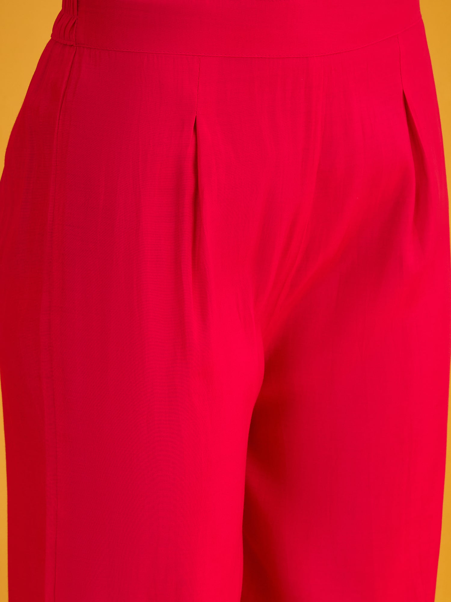 Gulabi Noor Kurta Pant Set (To be dispatched in 7 -10 days)