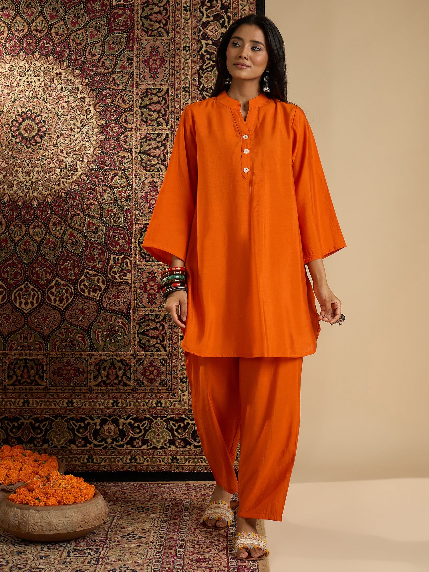 Kesariya Gul Kurta Pant Set (To be dispatched in 7 -10 days)