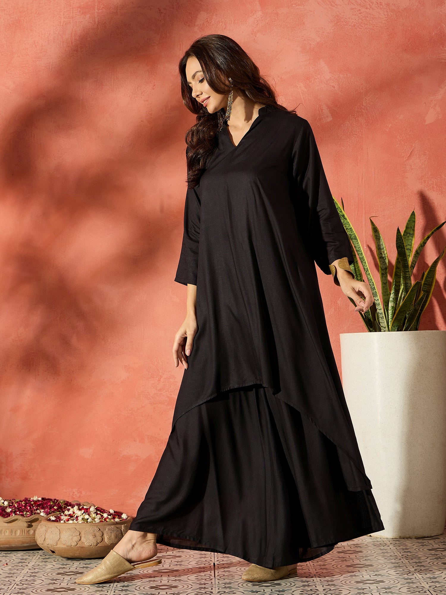 Black Manderian Neck High Low Kurta Set
