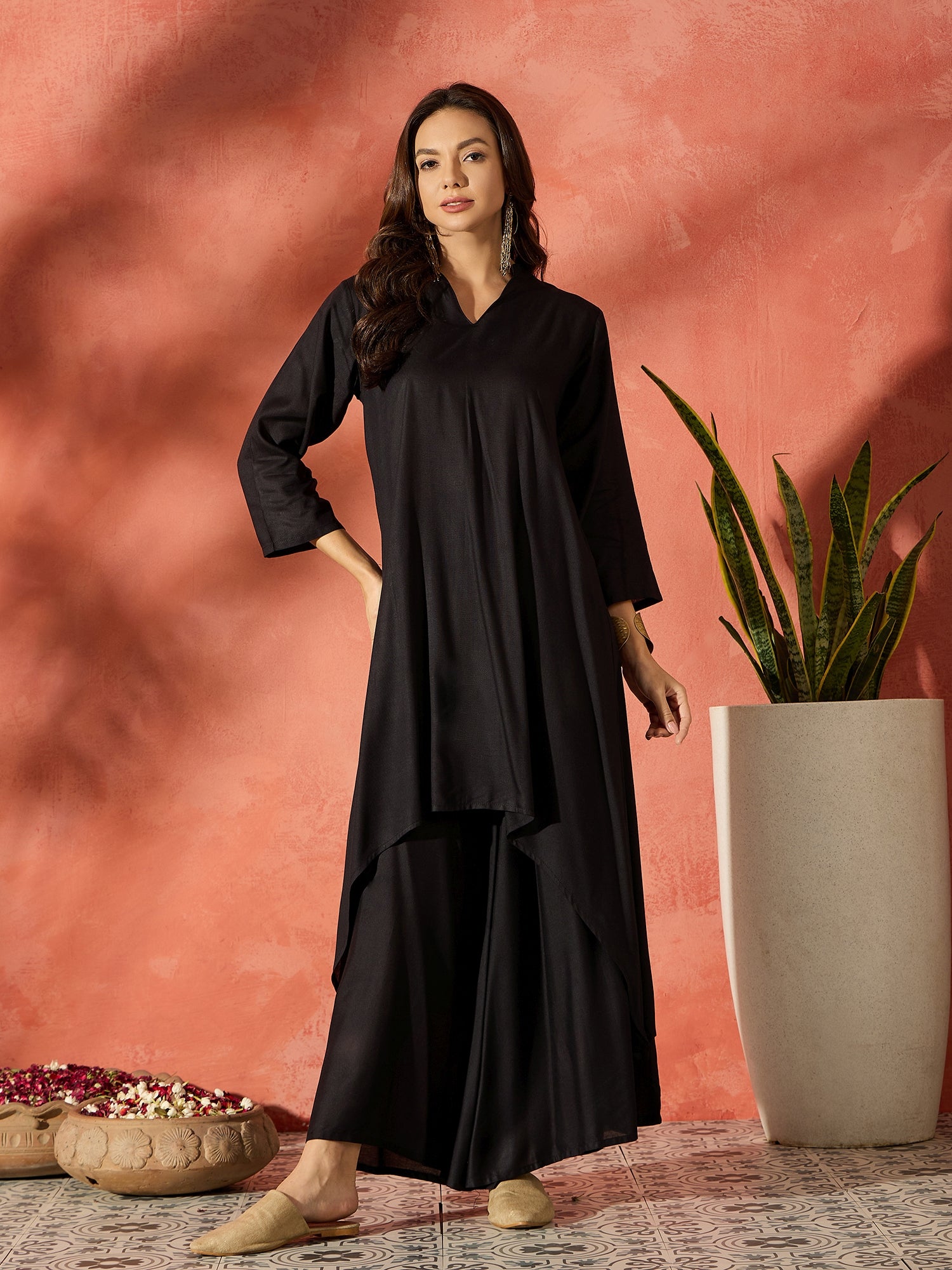 Black Manderian Neck High Low Kurta Set