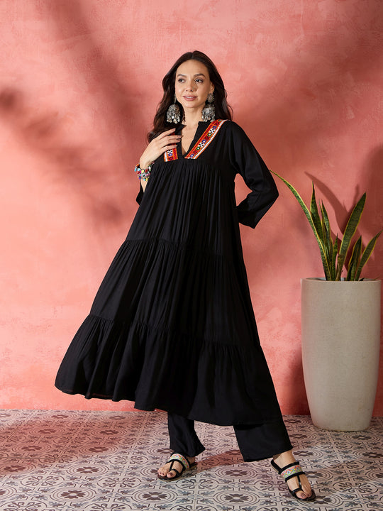 Black Solid Flared Lace Kurta Pant Set