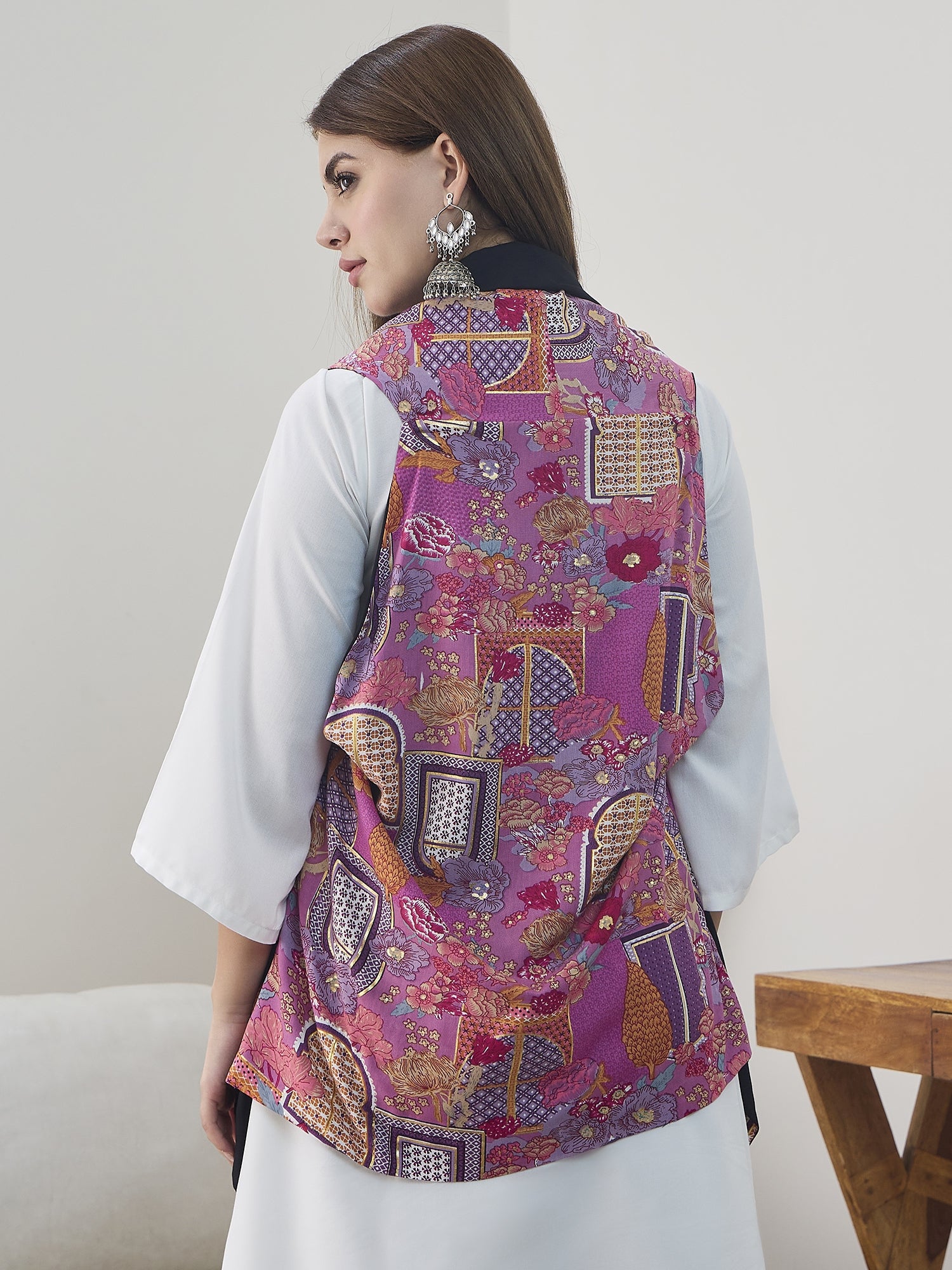 Dull Pink Window Black Reversible Shrug