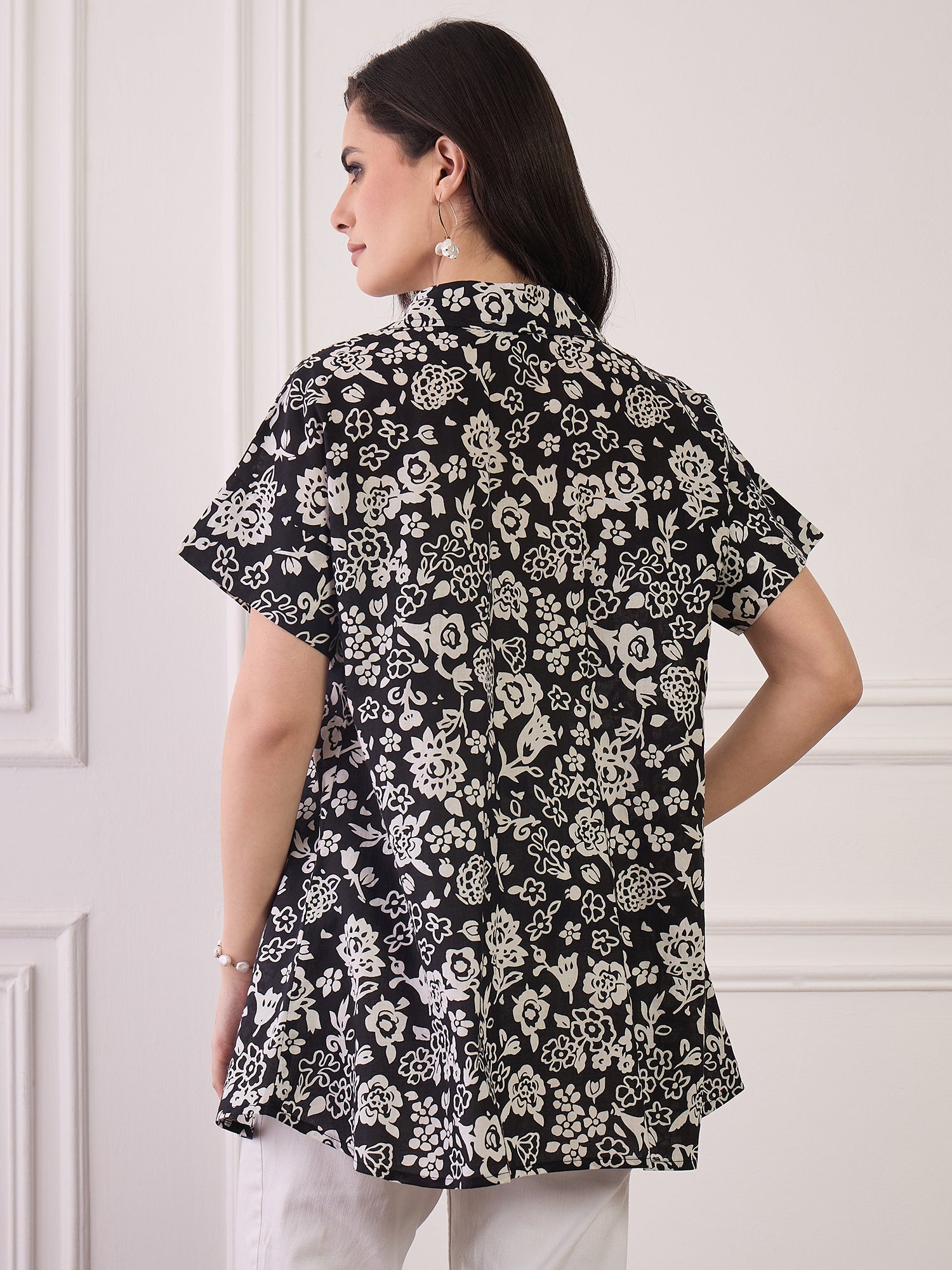 Black White Floral Button Collar Shirt