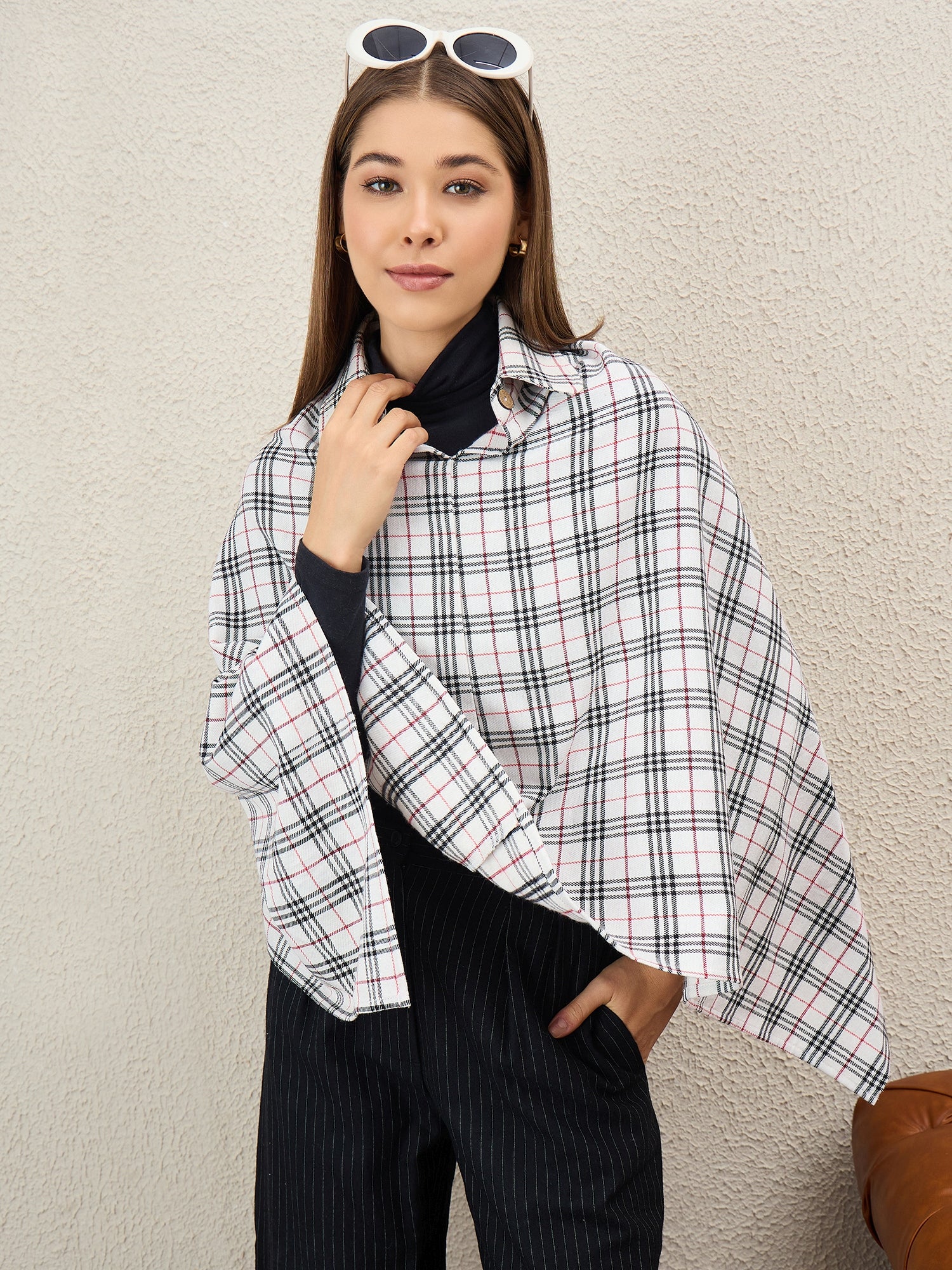 White Black Plaids Collar Poncho