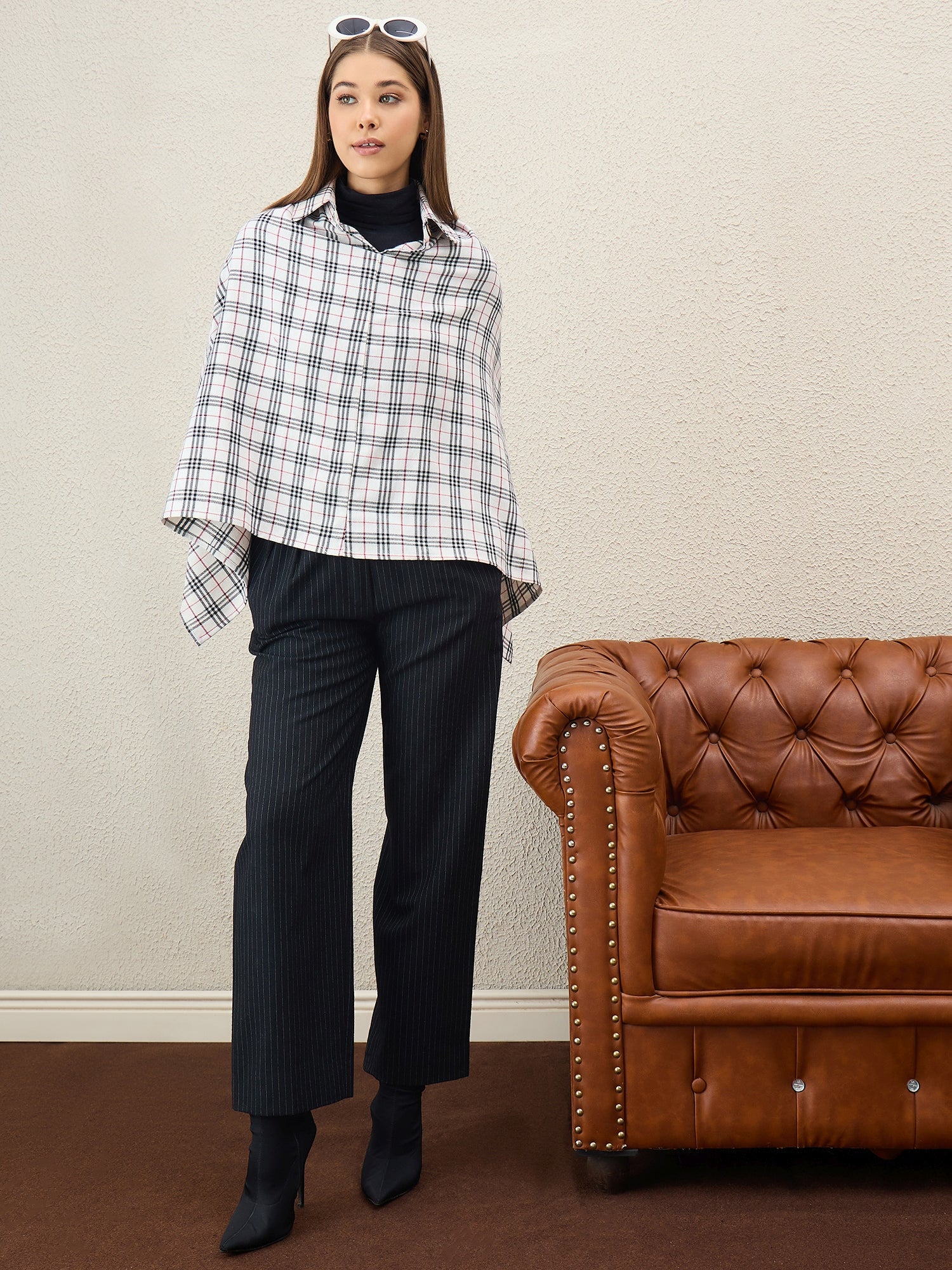 White Black Plaids Collar Poncho