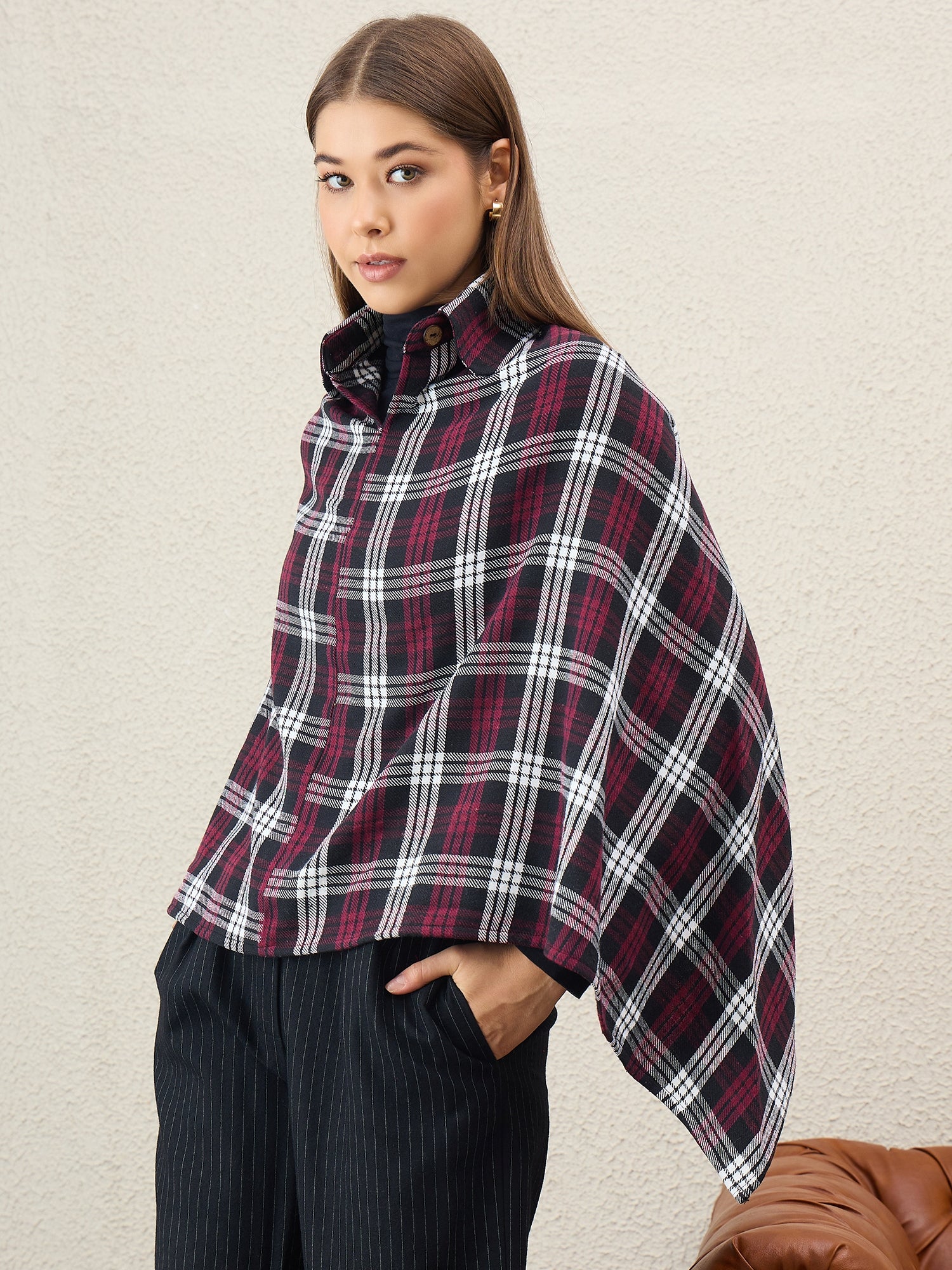 Wine White Plaids Collar Poncho