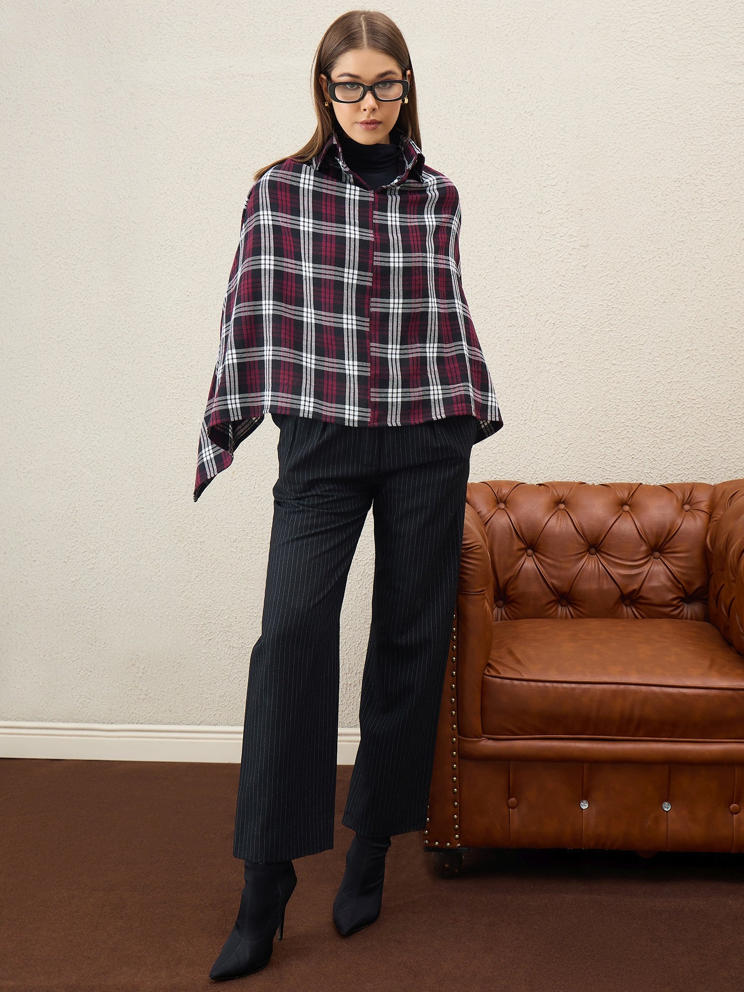 Wine White Plaids Collar Poncho