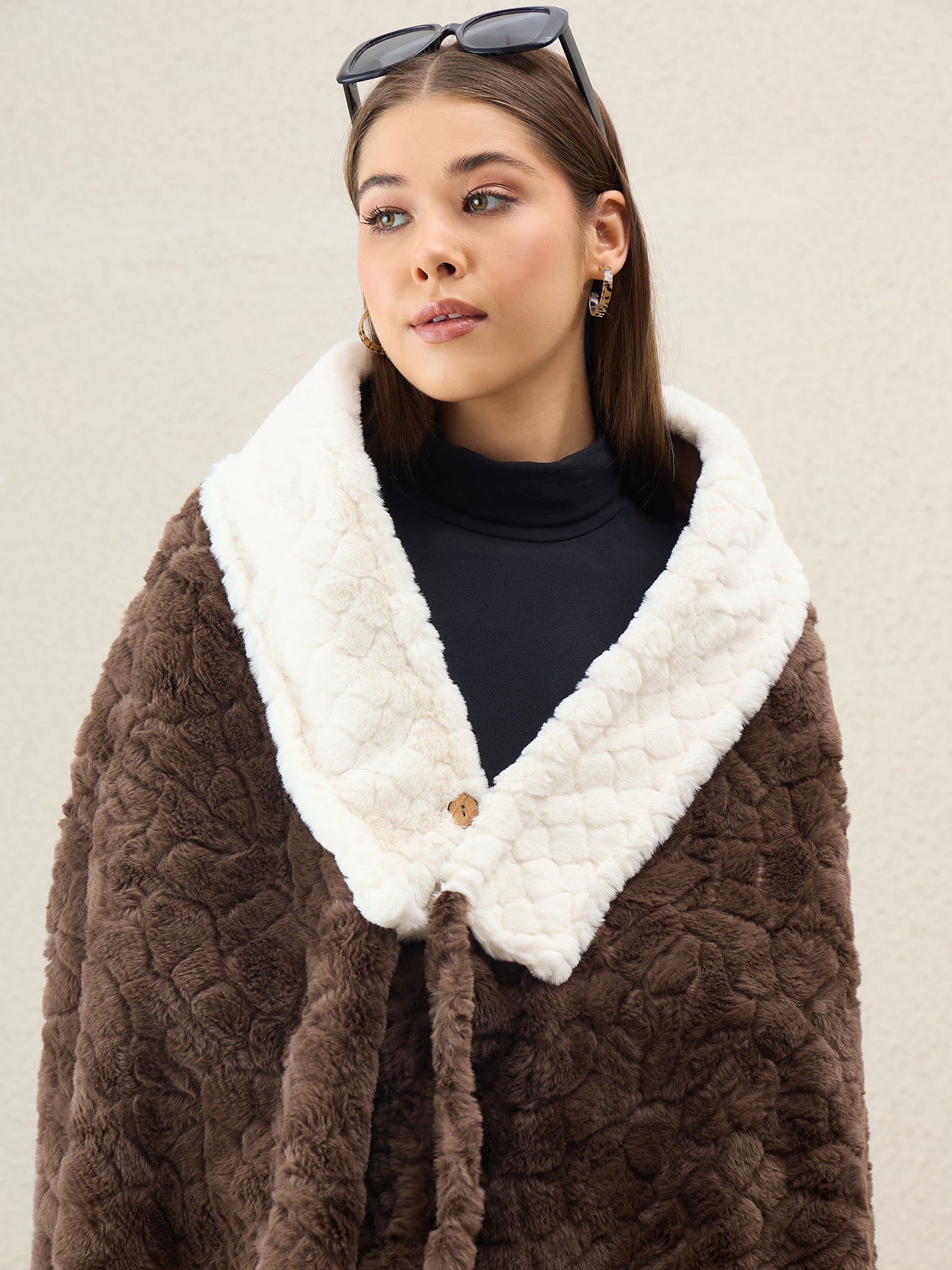 Dark Brown Texture White Fur Poncho
