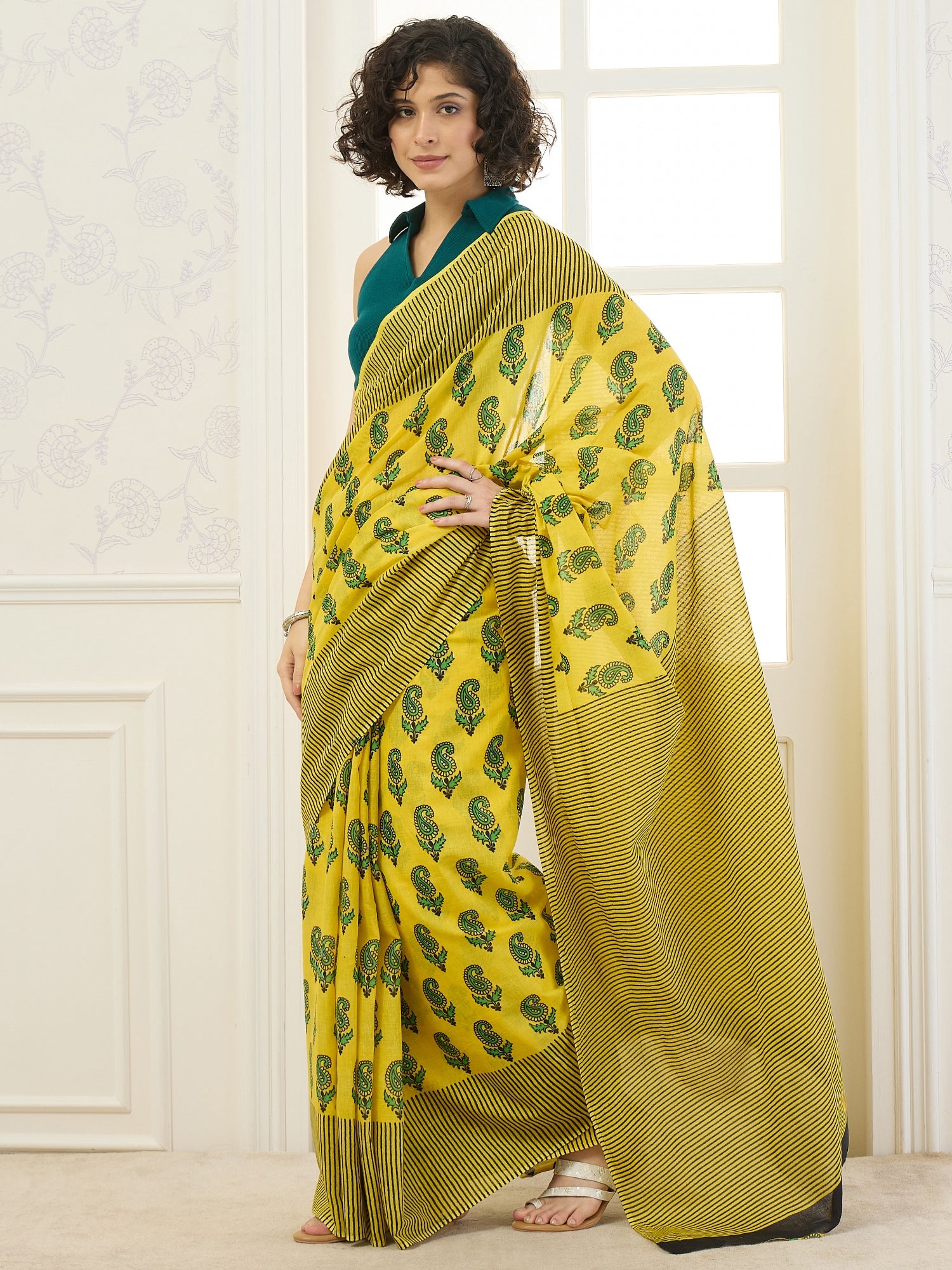 Yellow Paisley Motif Saree