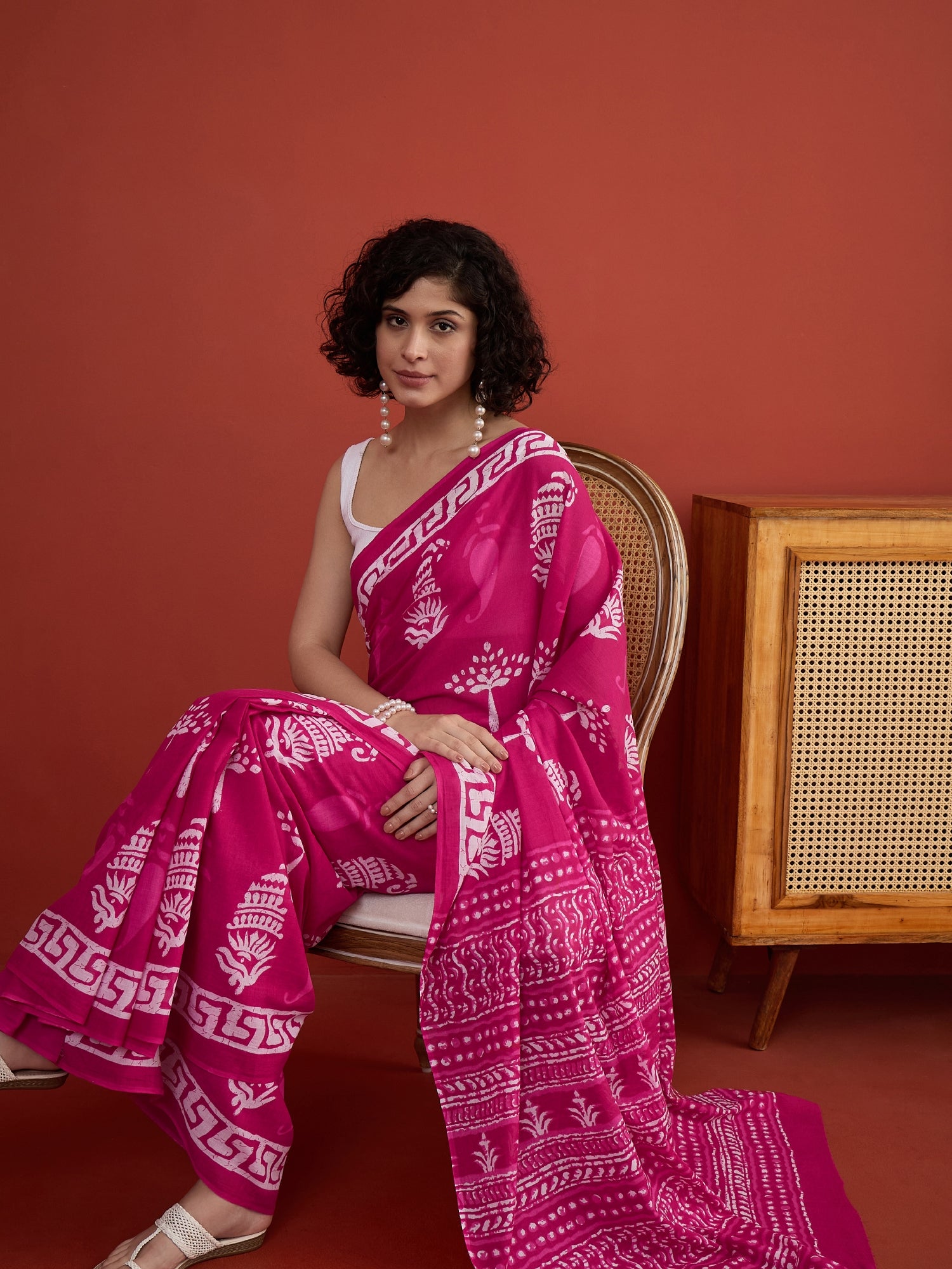 Pink Paisley Motif Saree