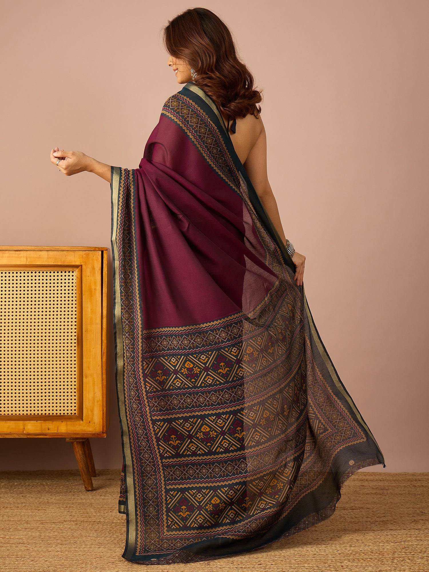 Wine Kullu Weave Border Saree