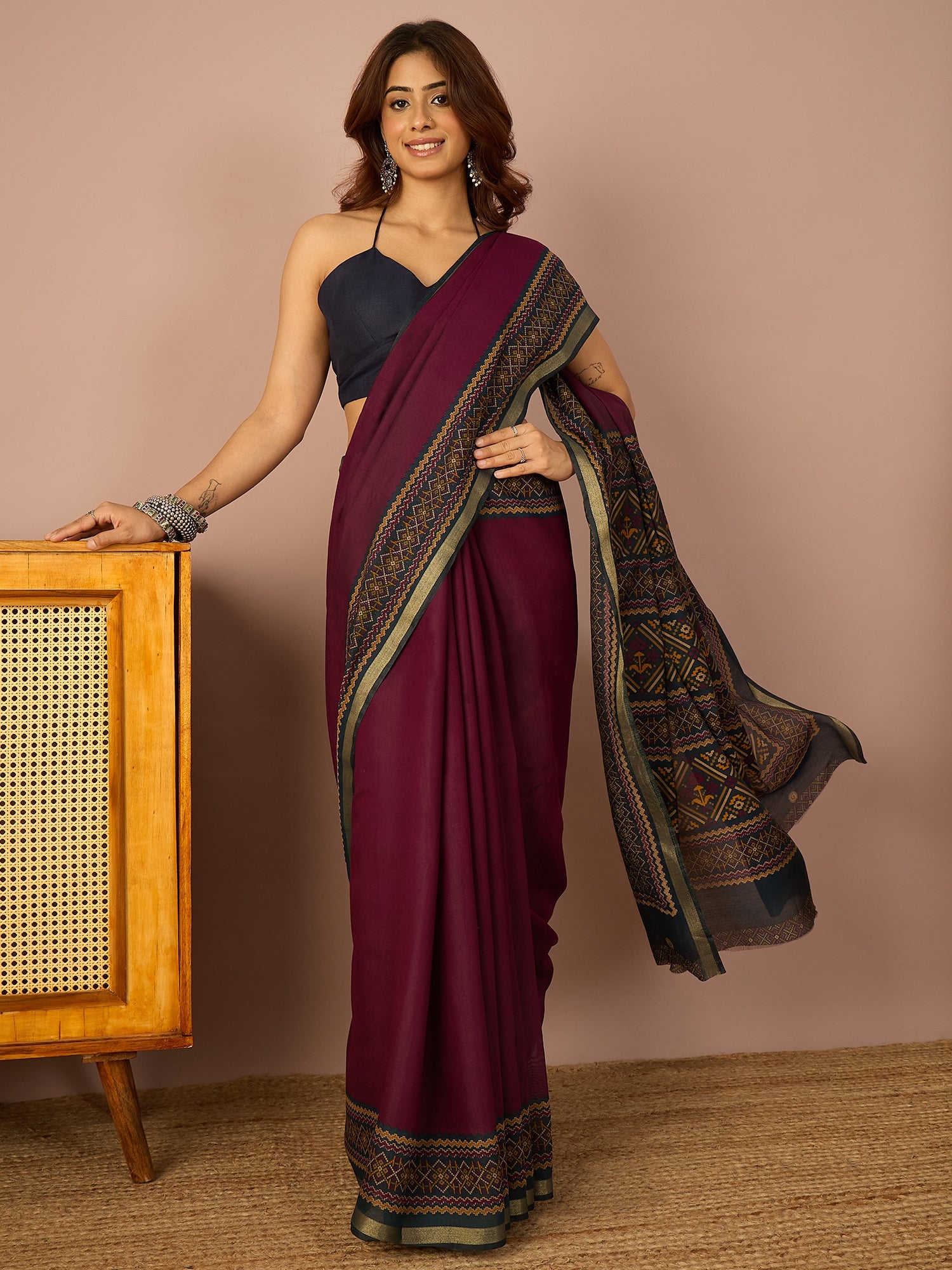 Wine Kullu Weave Border Saree