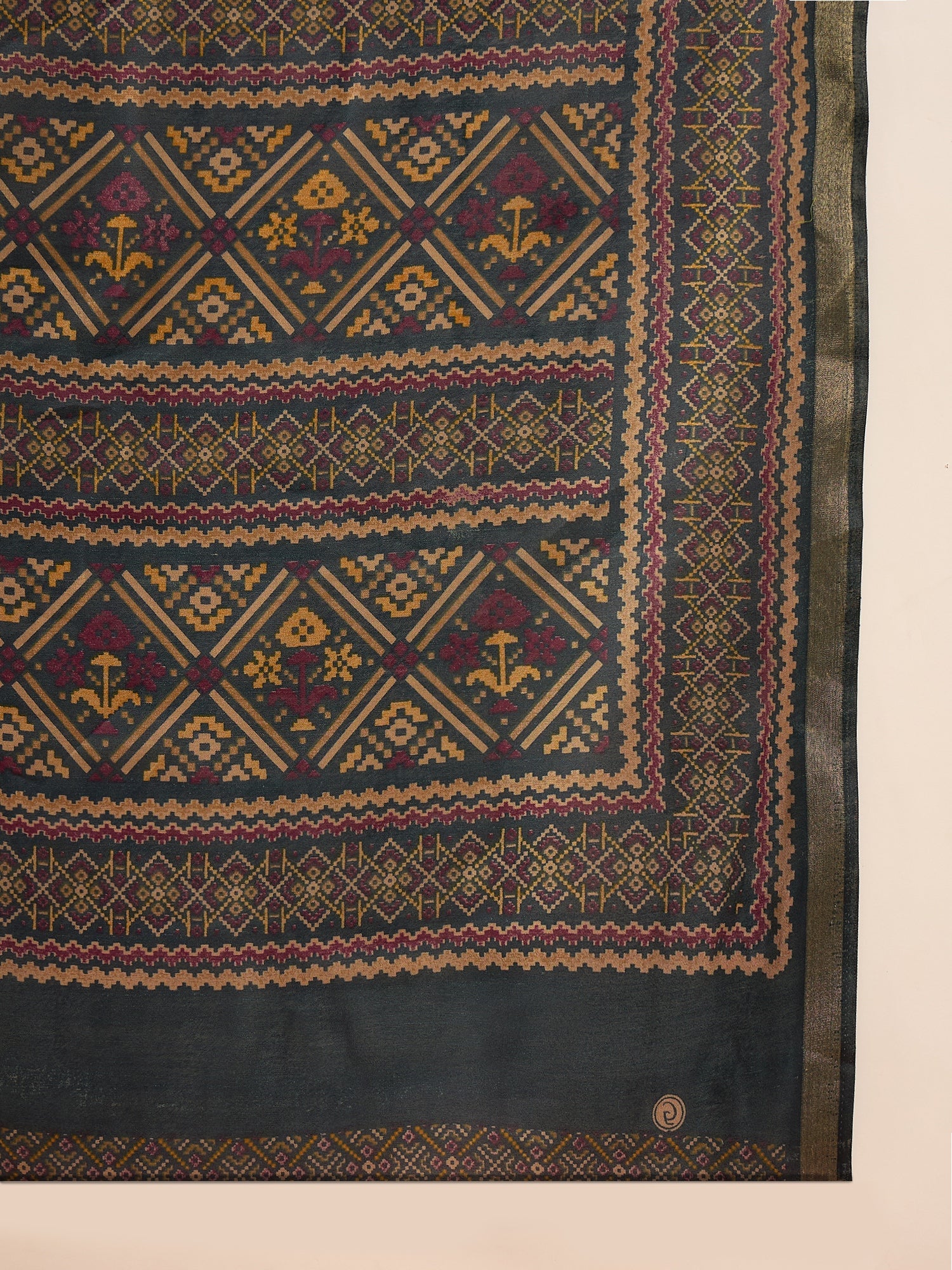 Wine Kullu Weave Border Saree