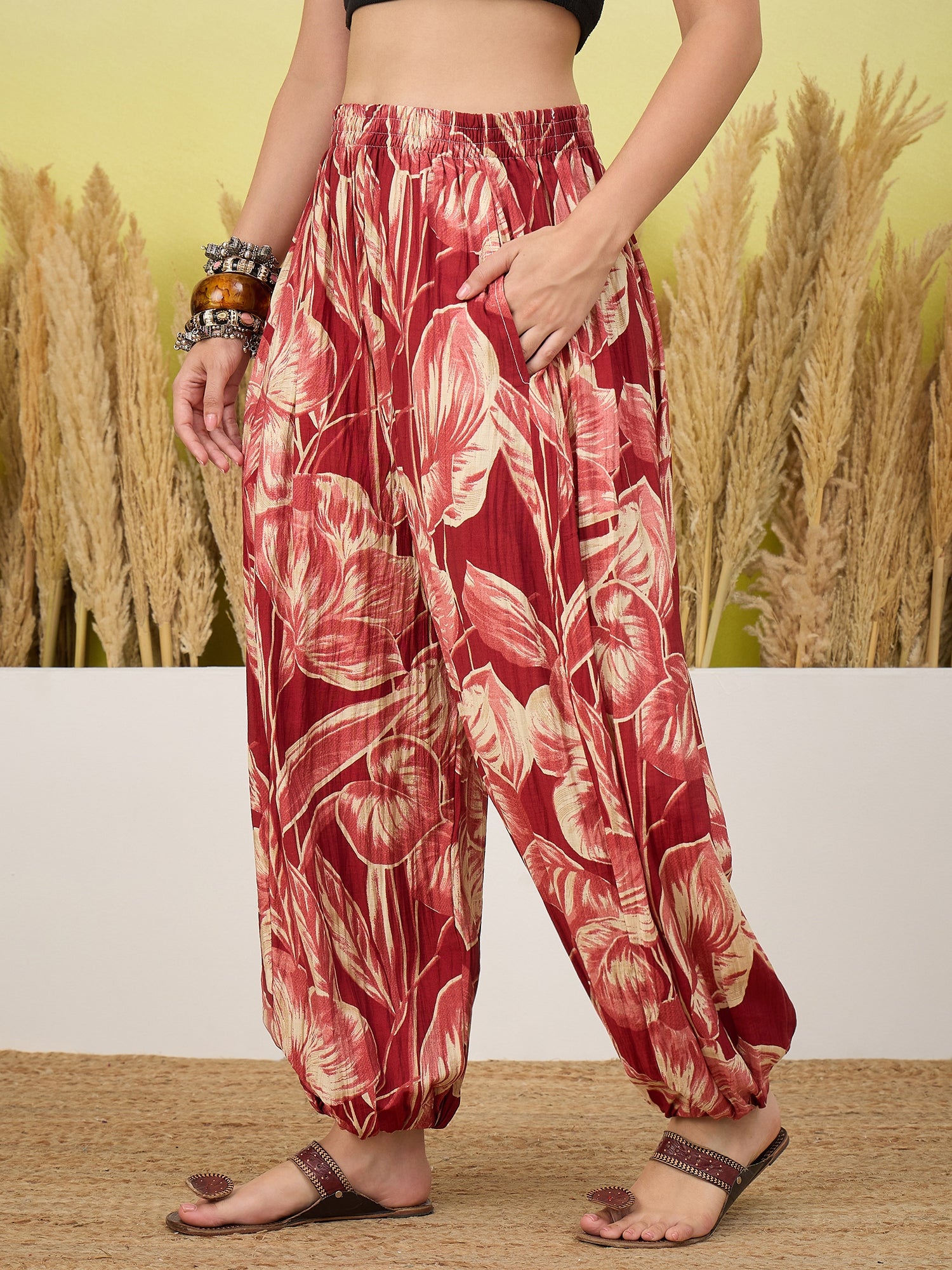 Barn Red Big Leaf Print Balloon Pant