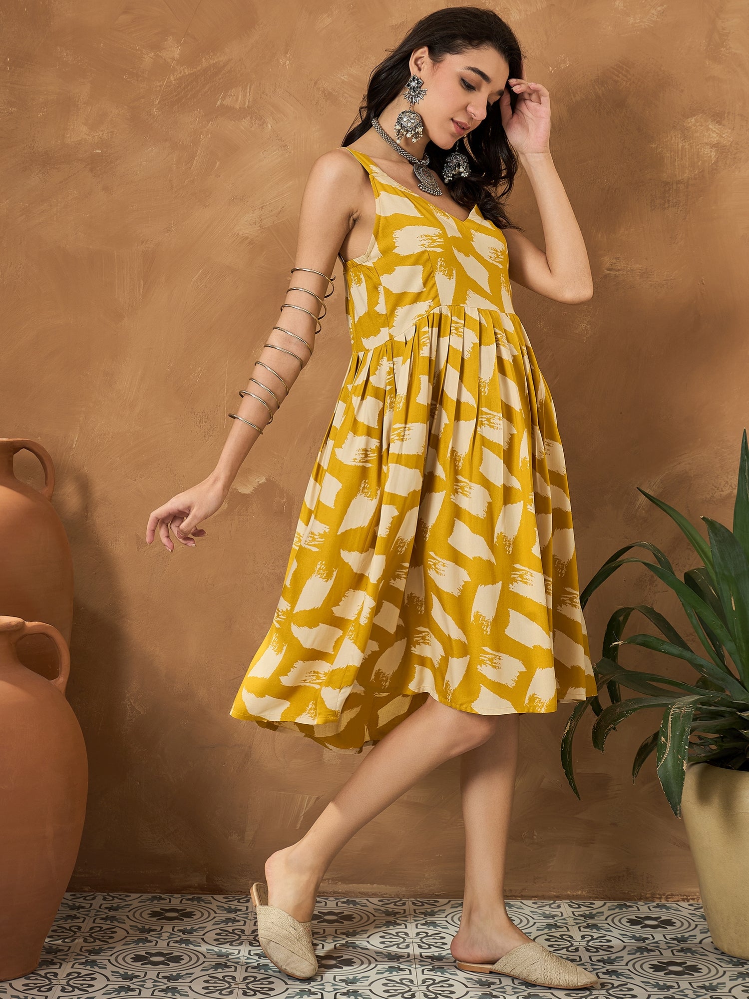Honey Yellow Beige Sweetheart Dress