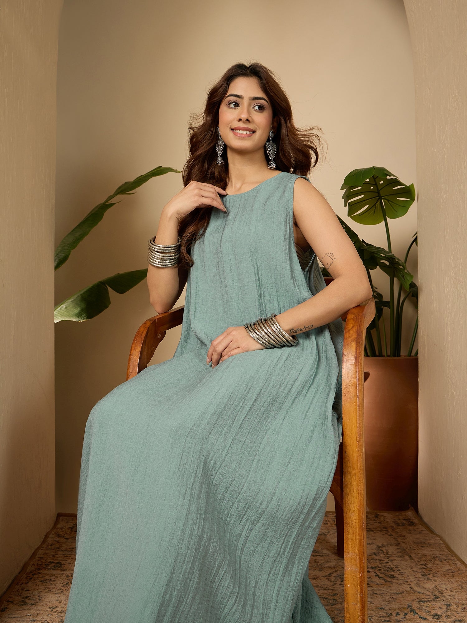 Sea Blue Round Neck Long Dress