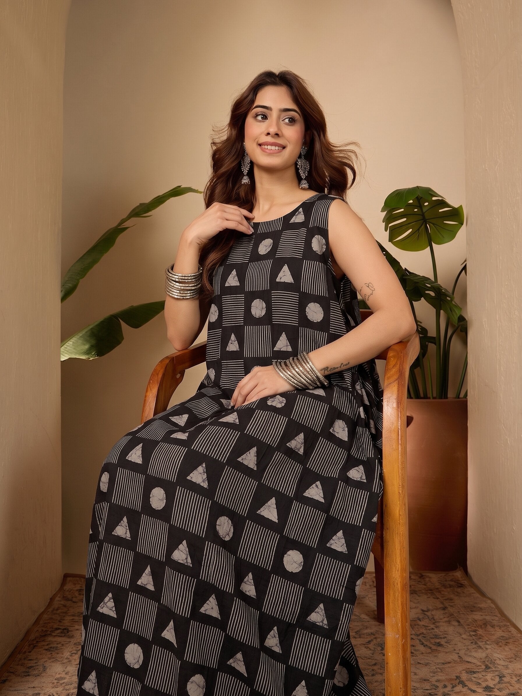 Black Printed Round Neck Long Dress
