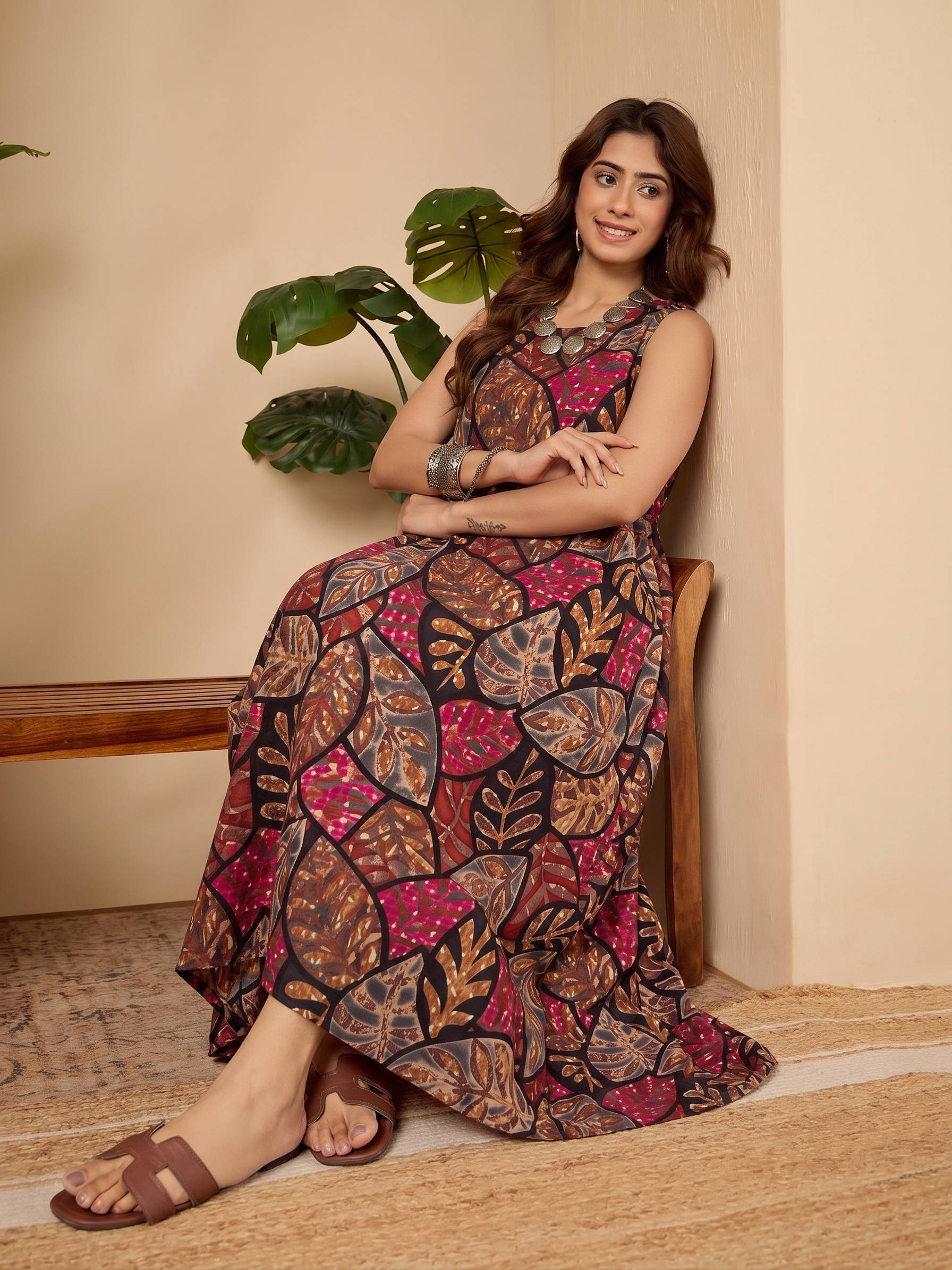 Black Grey Leaf Round Neck W/S Dress (To be dispatched in 7 -10 days)