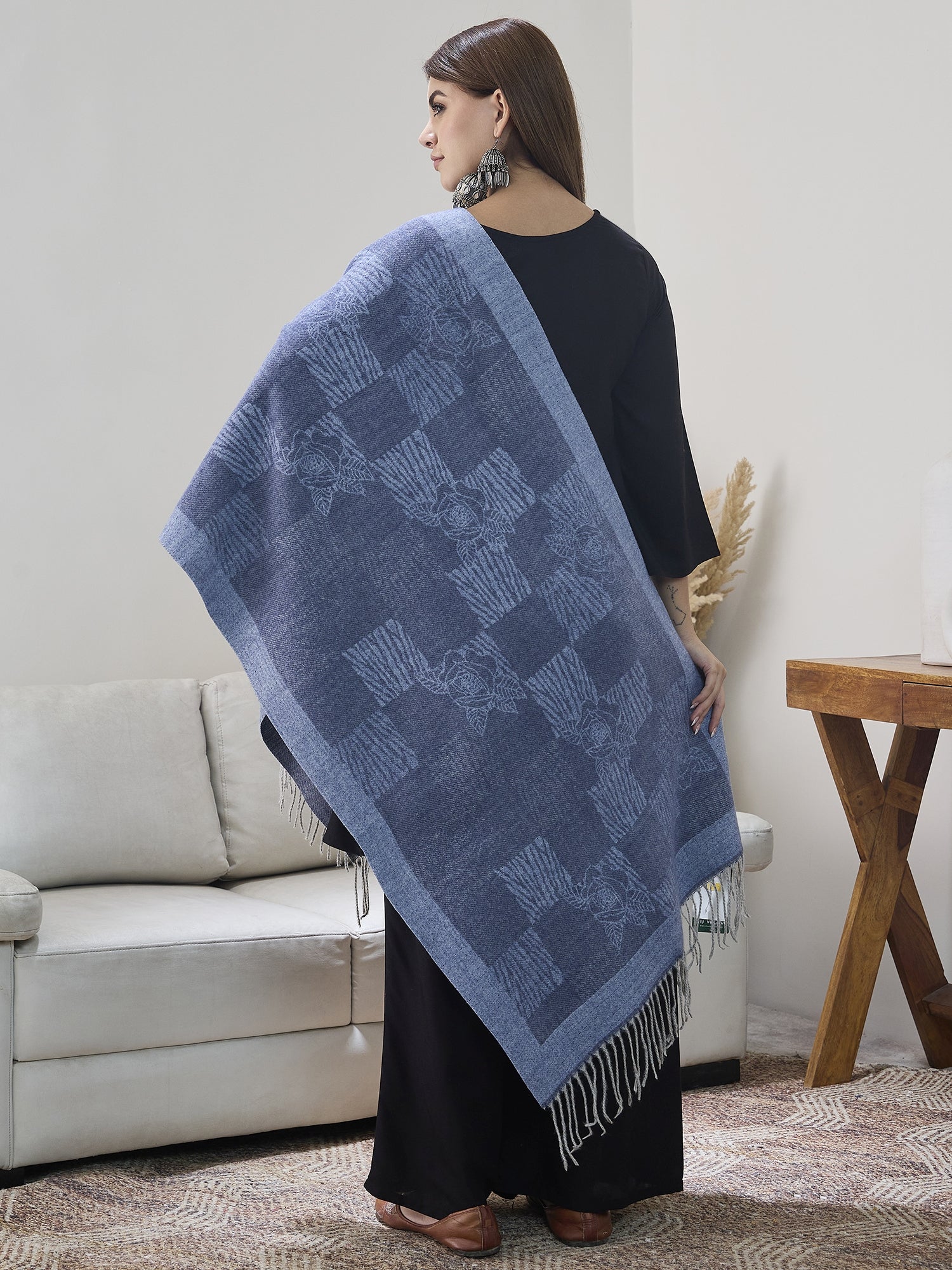 Stone Blue Thread Tassel Shawl