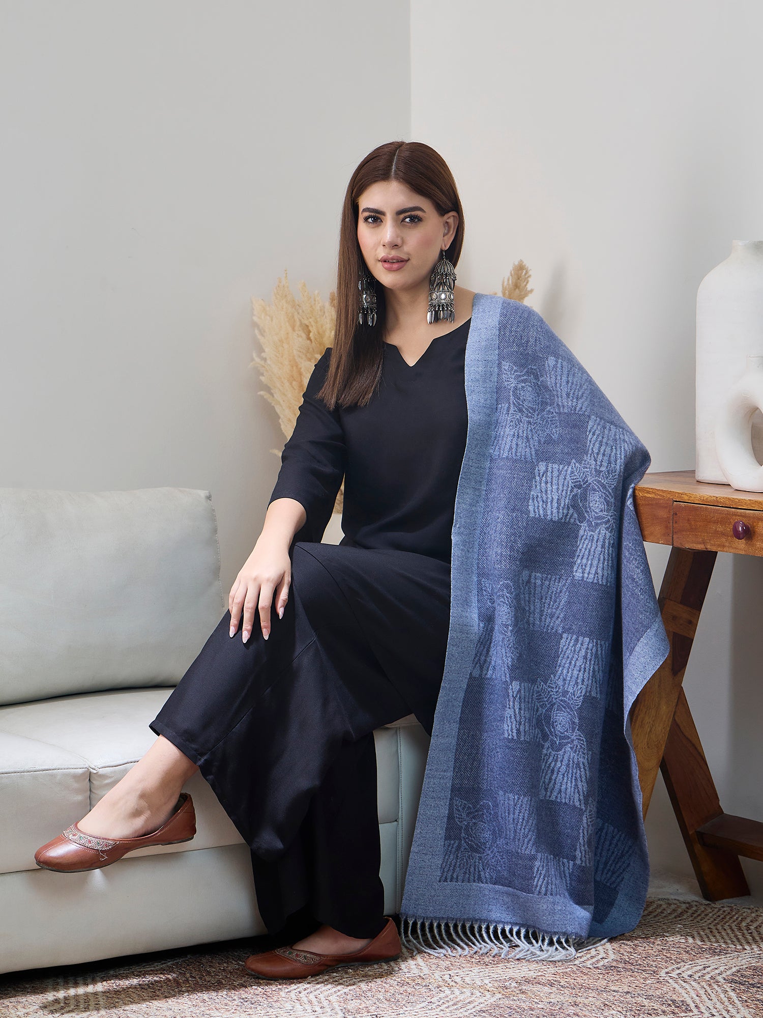 Stone Blue Thread Tassel Shawl