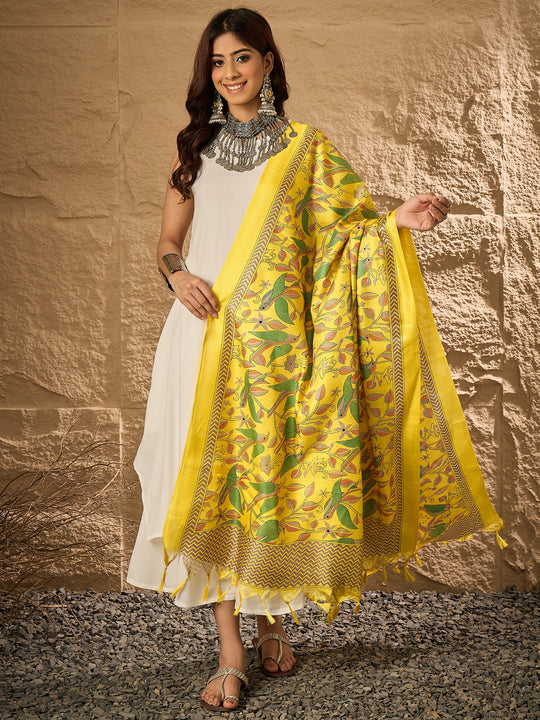White R Neck Yellow Bird Dupatta Kurta Set